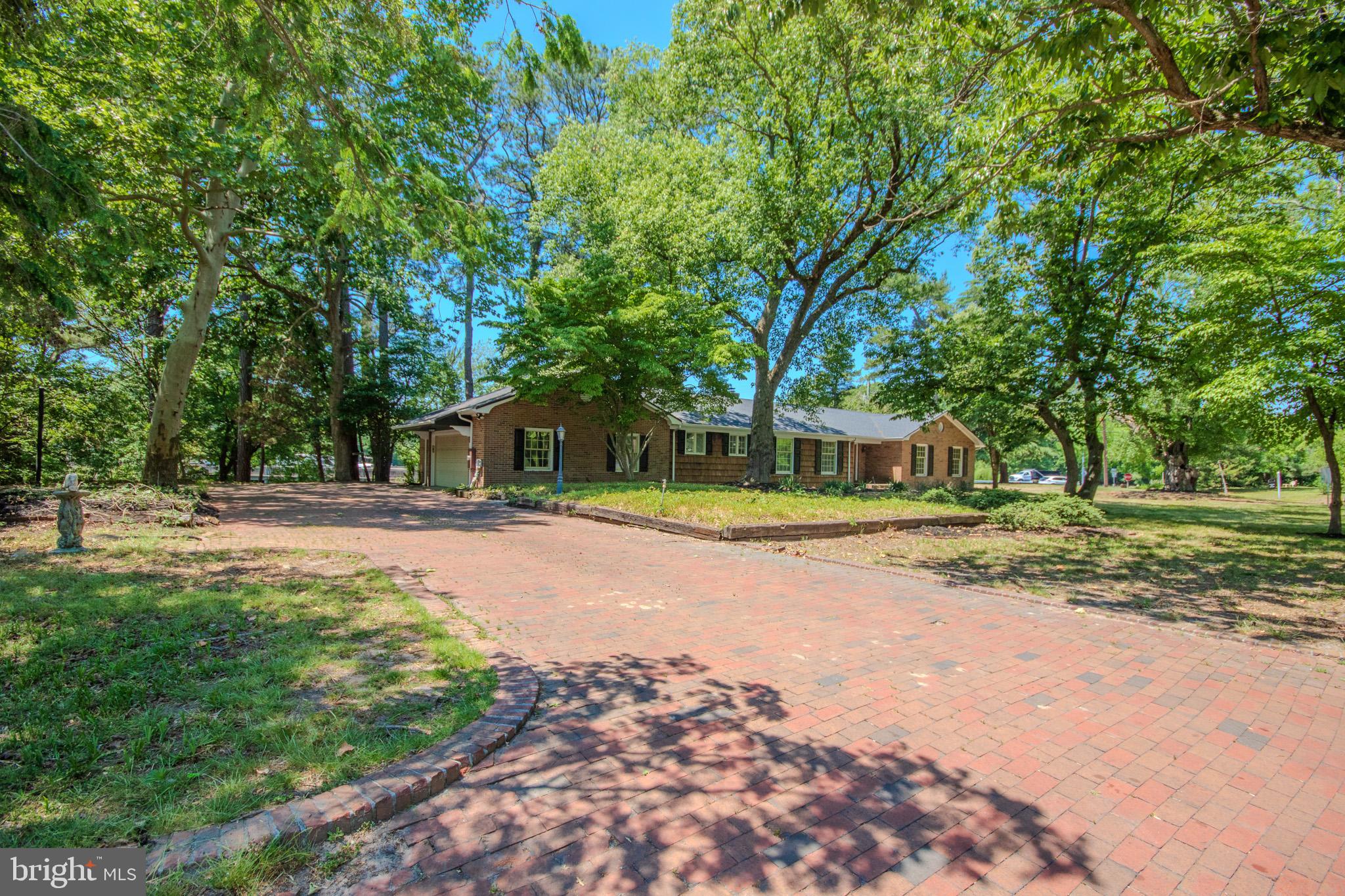 CHESTNUT HILLS - Residential