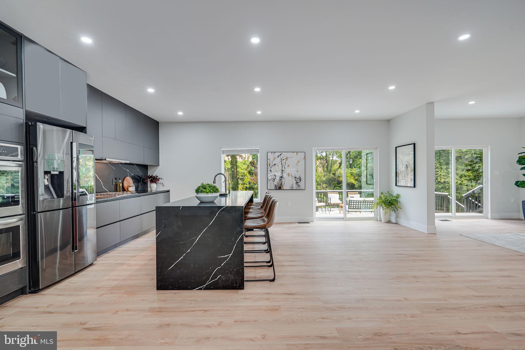 BERKSHIRE OAKWOOD - Residential