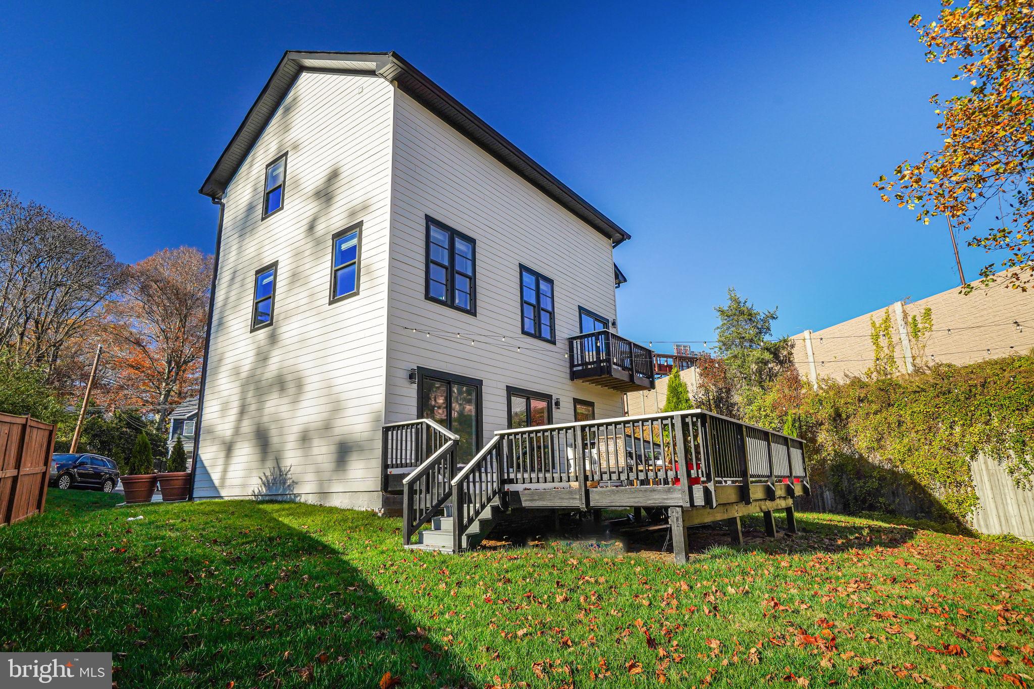 BERKSHIRE OAKWOOD - Residential