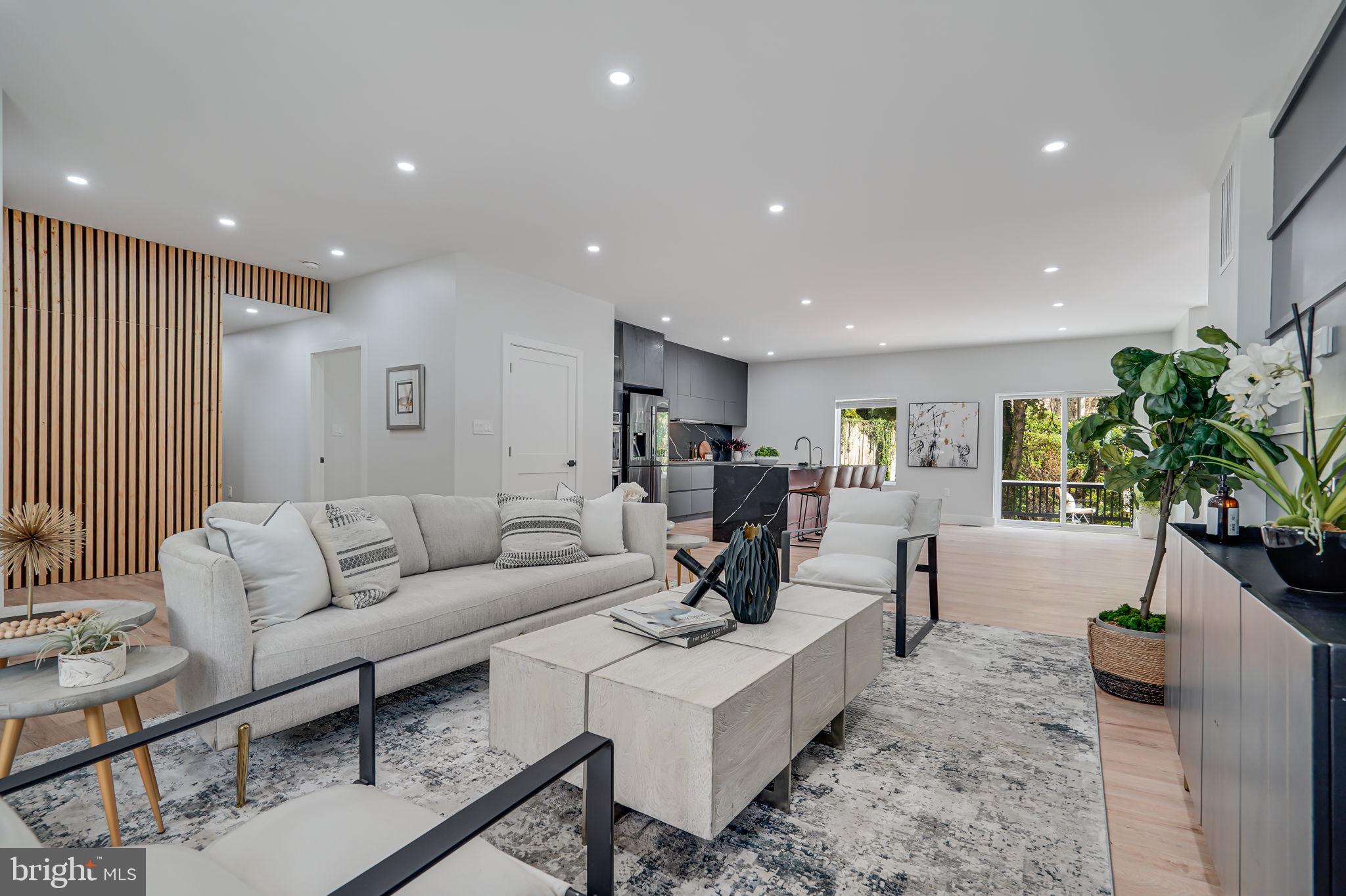 BERKSHIRE OAKWOOD - Residential