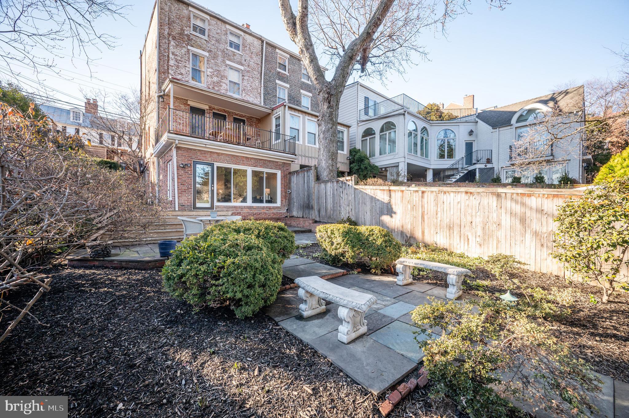 OLD TOWN - Residential