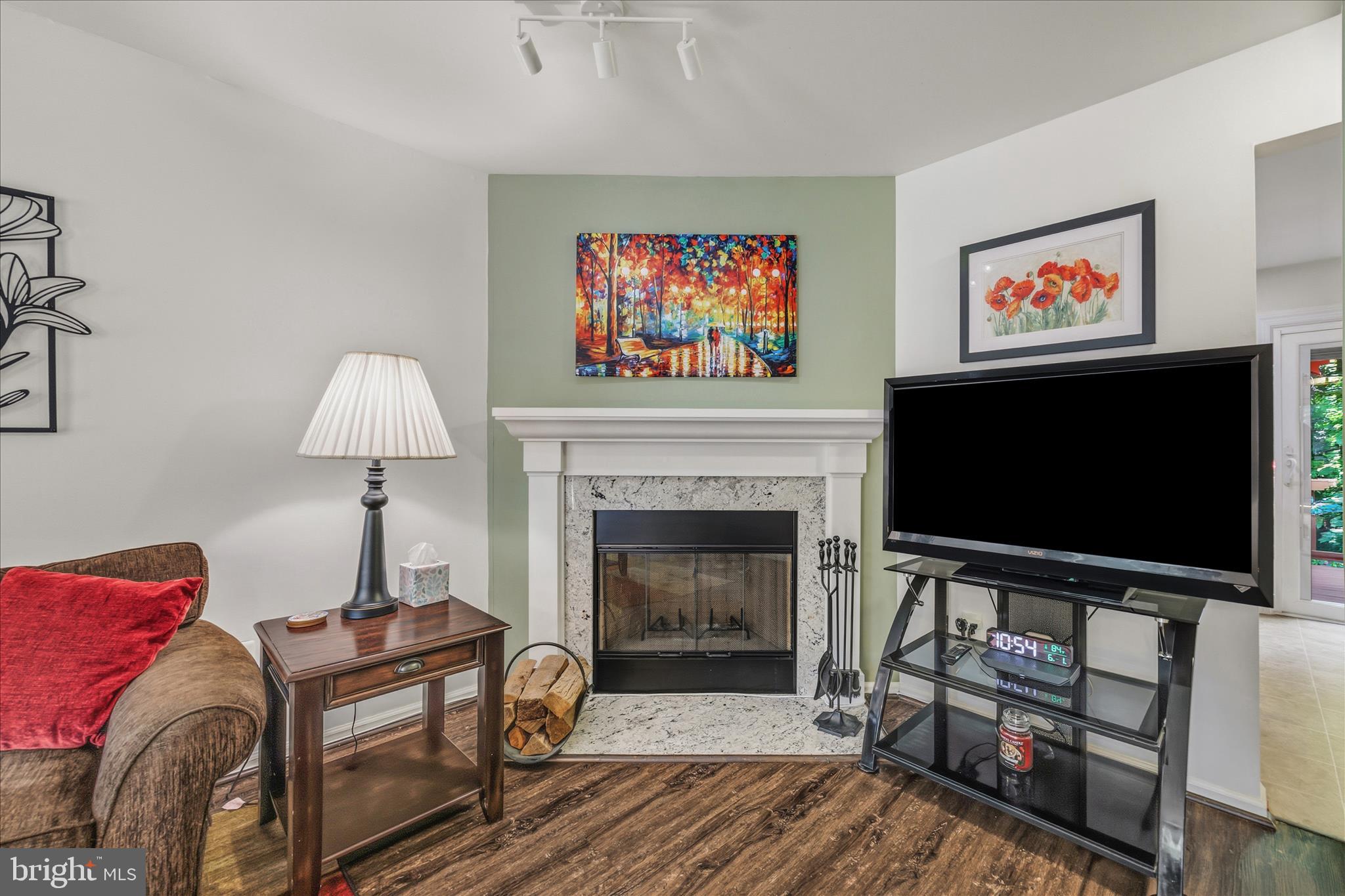 ASPENWOOD - Residential