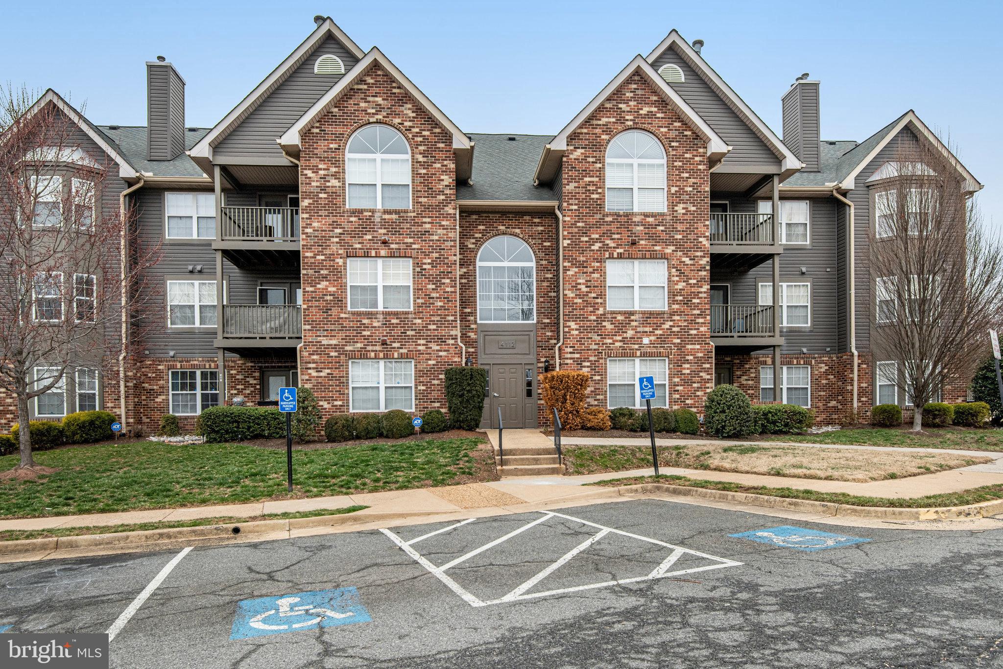 Walk to Fairfax Town Center! Spacious & immaculate 2 bedroom ground floor condo with custom finishes and spacious layout! Kitchen has ceramic tile floor w/ granite tile counters. Living room & separate dining room are flooded w/ natural light. Features include gas burning fireplace, patio facing common area w/ walking path, huge bedrooms w/ equally spacious walk in closets and large bathrooms! Handicapped accessible. Secured building. Pets are case by case, Must see!

Pool membership available. Pool registration handled through Fair Ridge rec-association, point of contact is Cardinal Management.

Resident Benefits Package required through Management Company. Inquire about package with Listing Agent

Tenant pays Electric, gas & internet