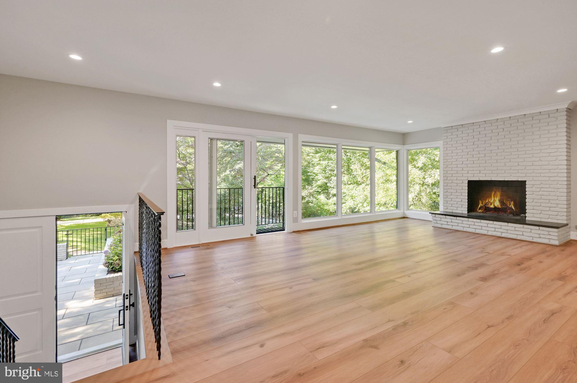 BELLEVUE FOREST - Residential