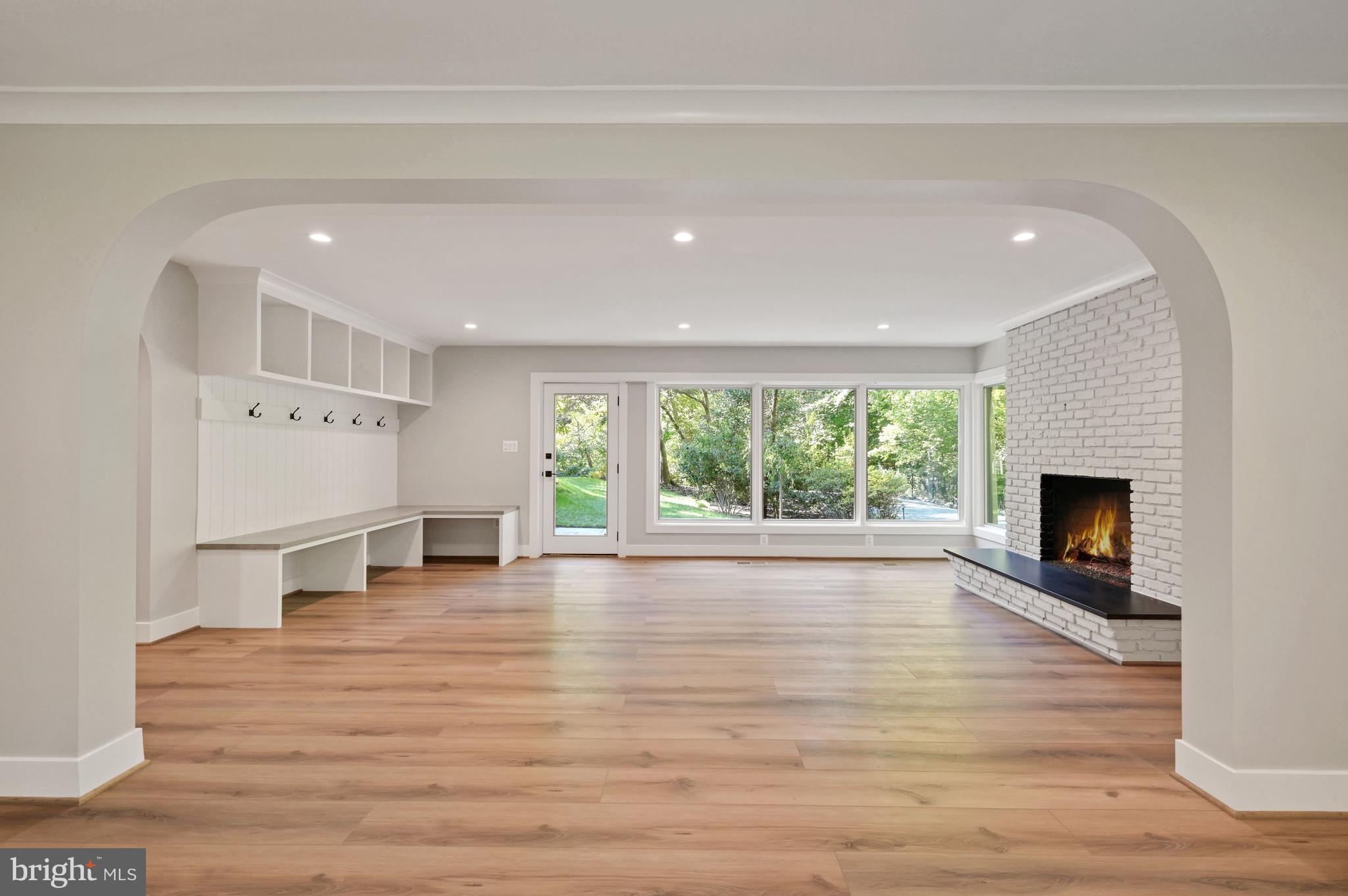 BELLEVUE FOREST - Residential