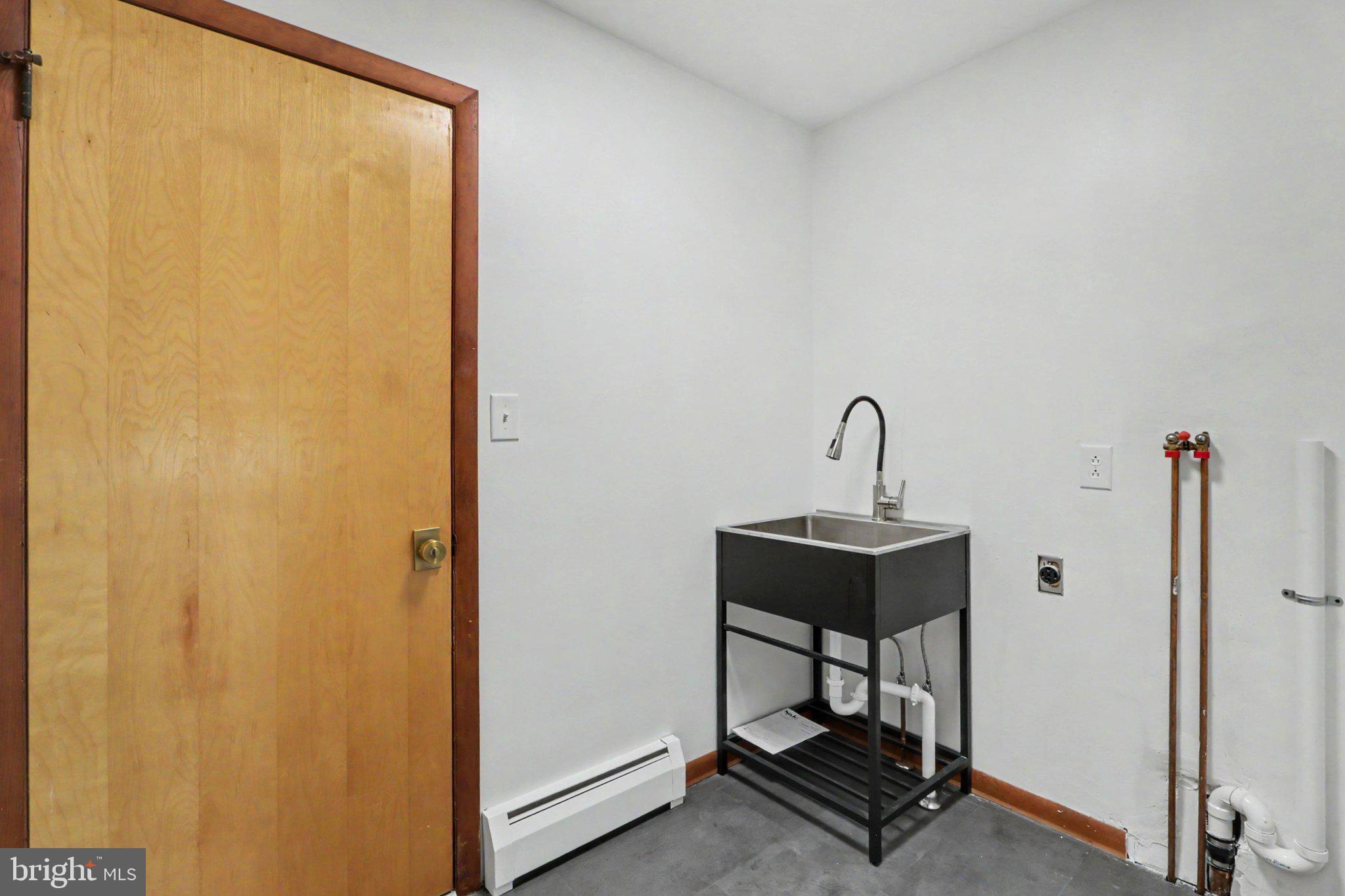 DERRY TOWNSHIP - Residential