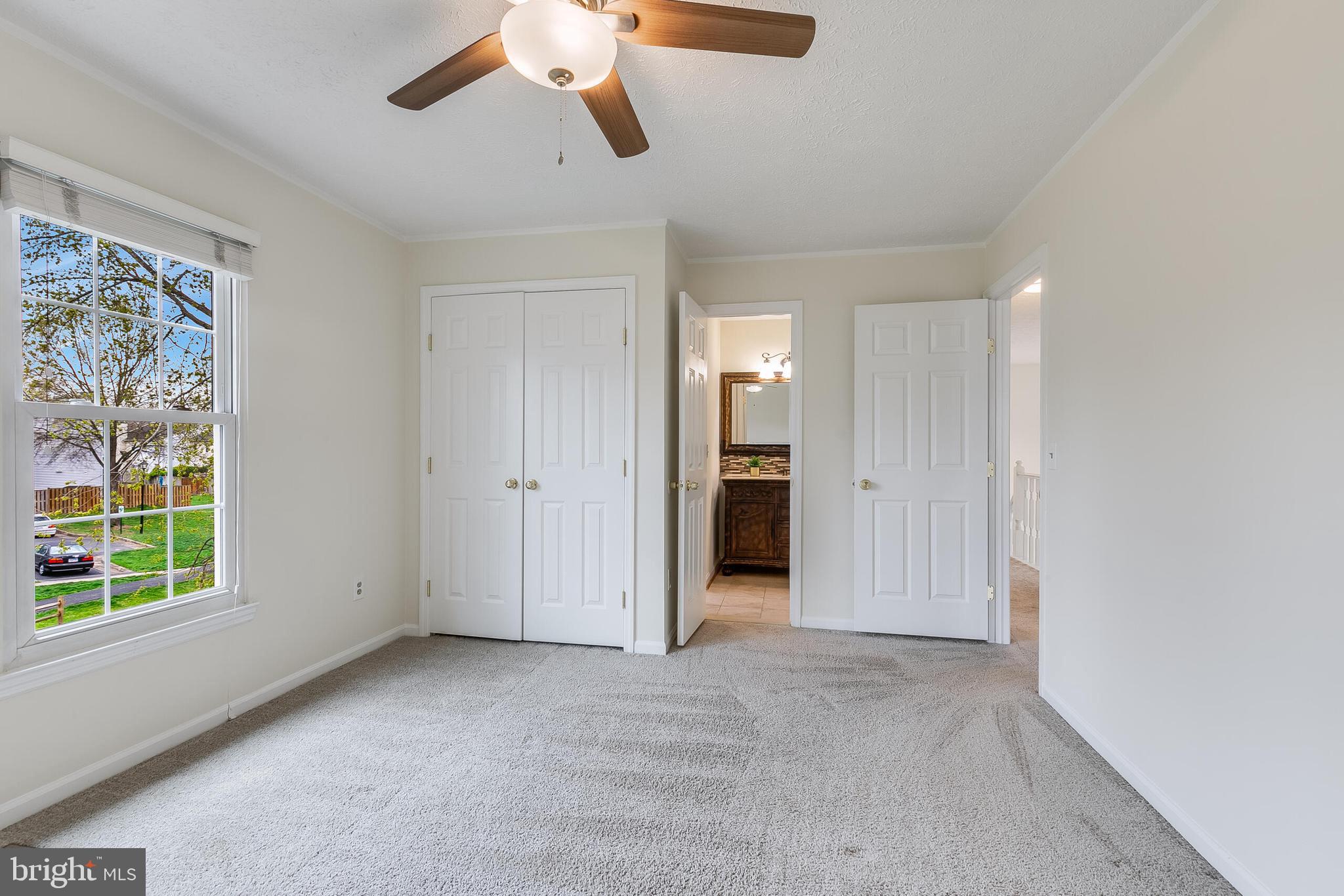 POTOMAC CROSSING - Residential