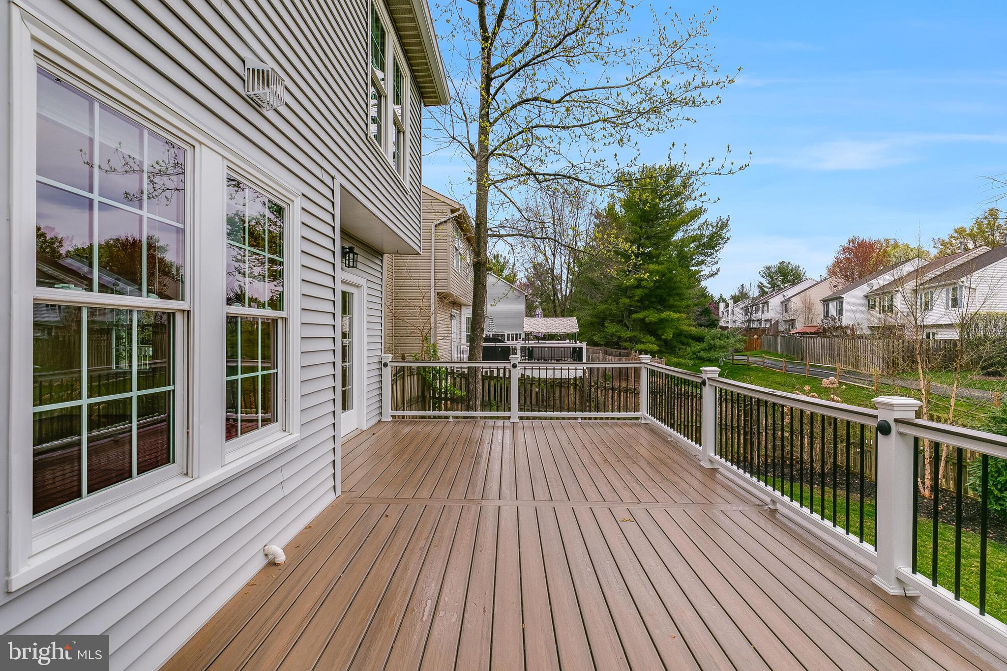 POTOMAC CROSSING - Residential