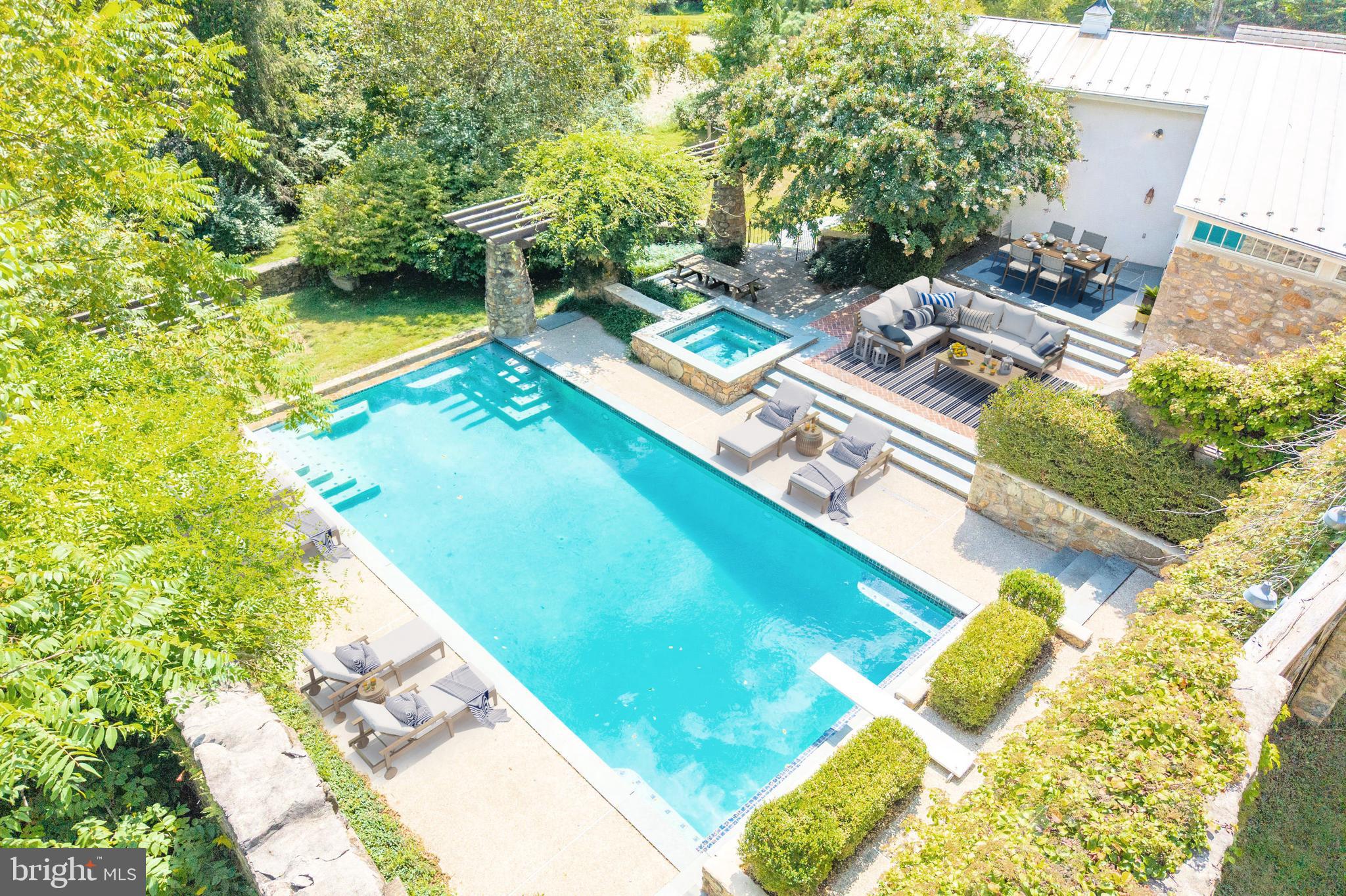 SMOKEHOUSE FARMS - Residential