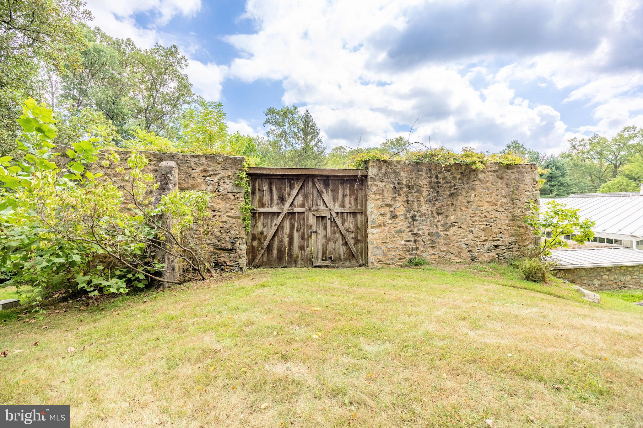SMOKEHOUSE FARMS - Residential