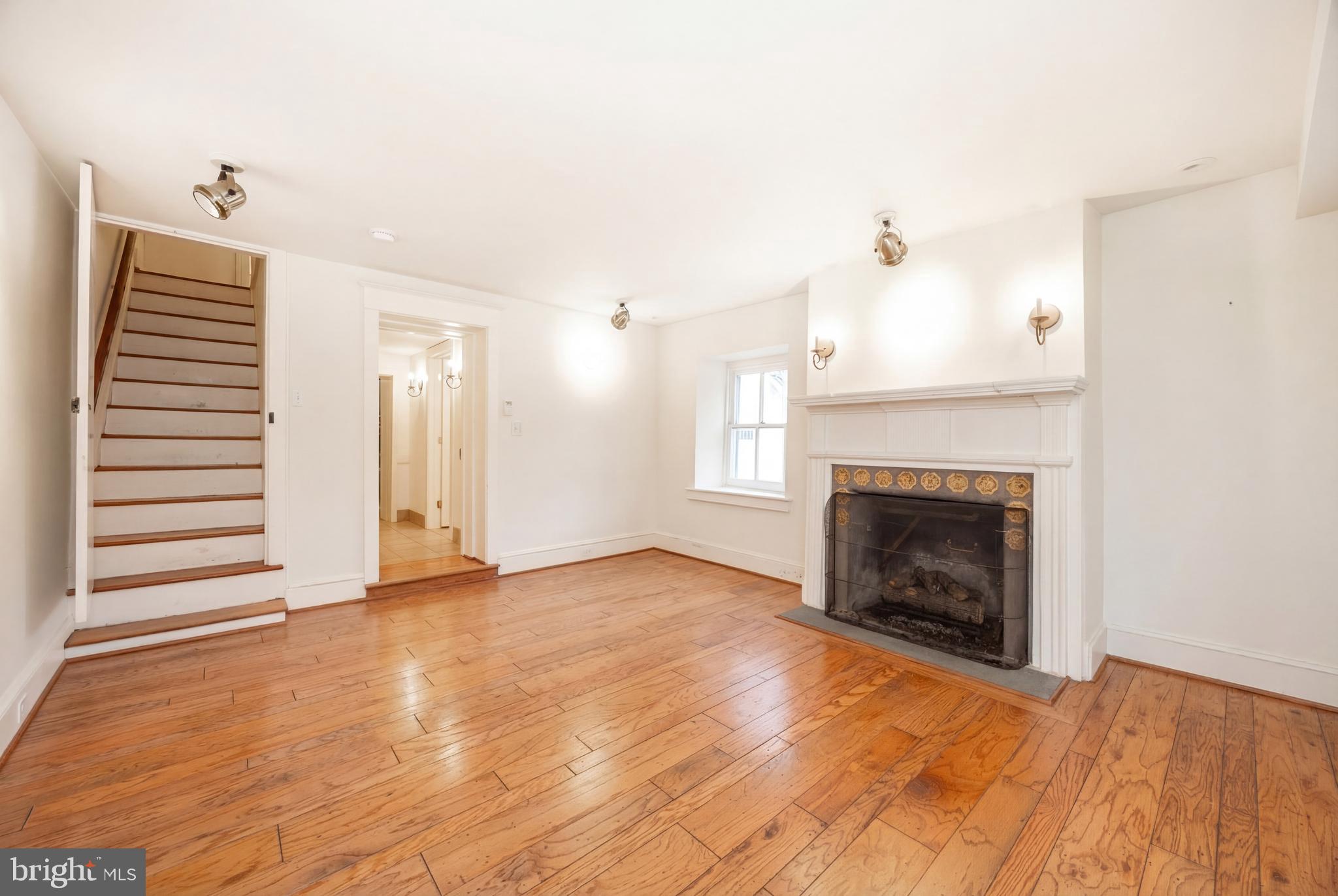 SMOKEHOUSE FARMS - Residential