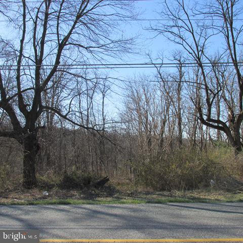 Building lot in West Donegal Township, Elizabethtown Schools.  EDU preserved, no sewer hookup fee.  Well with jet pump on the property.