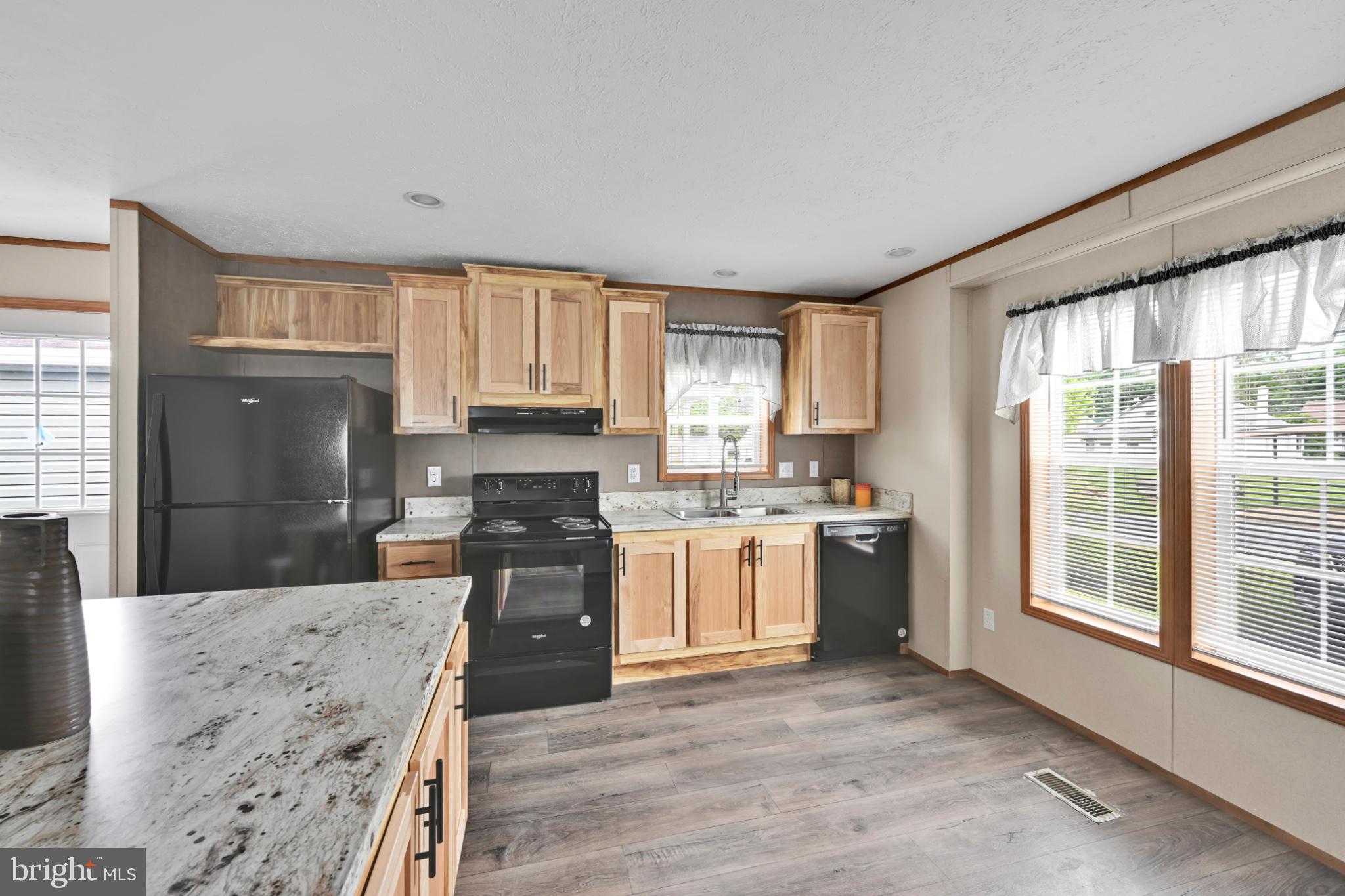 MAGNOLIA PLACE - Residential