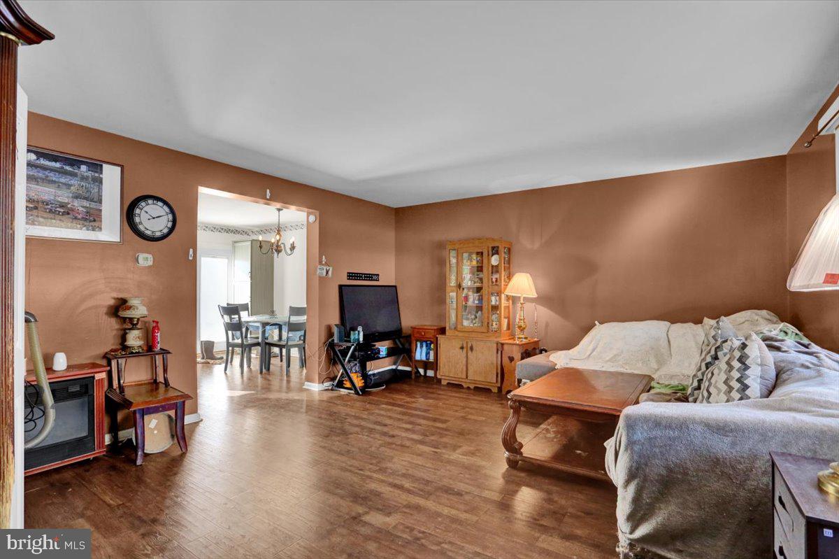 HYDE PARK - Residential