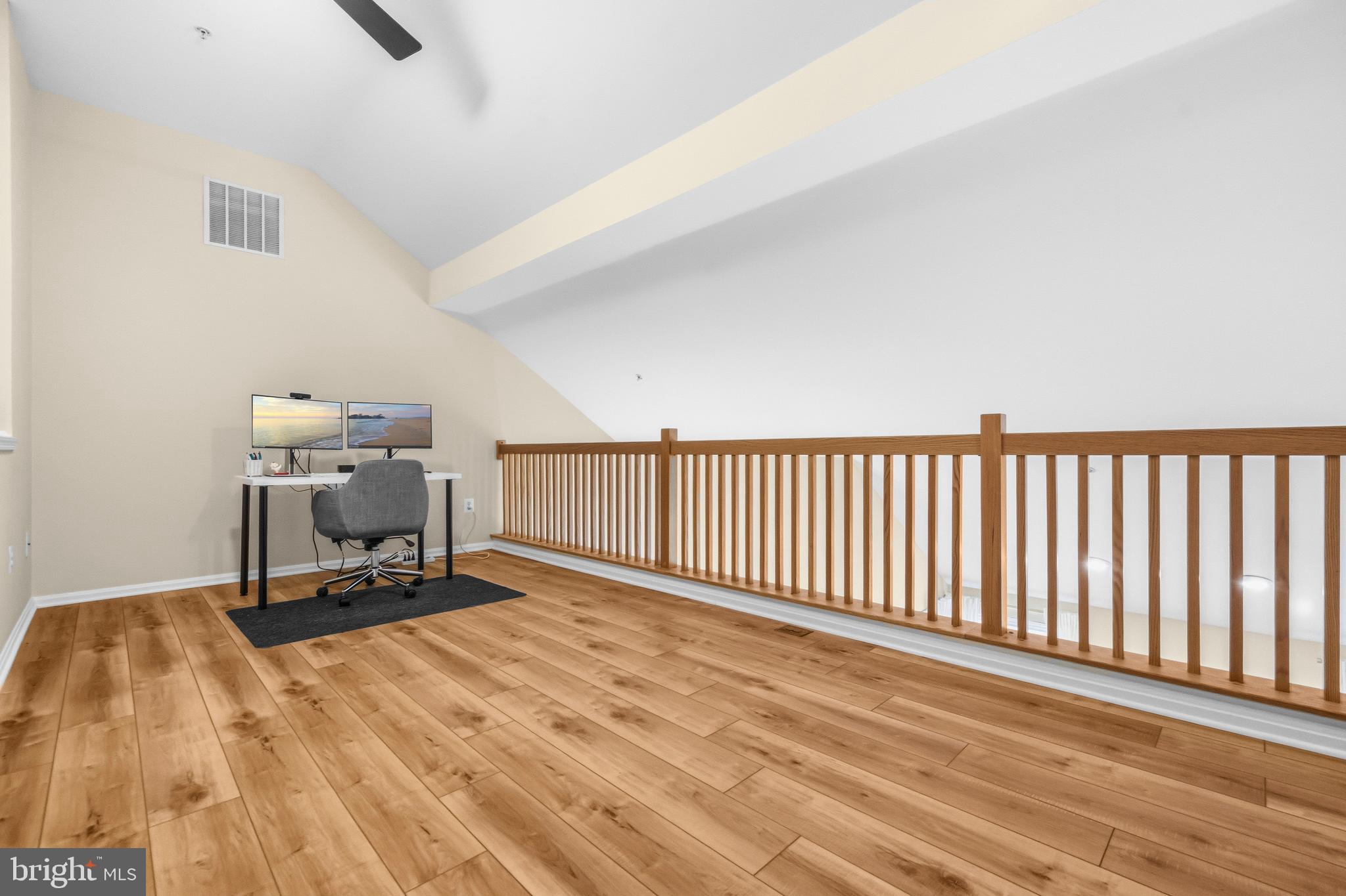 LAKESIDE AT SOUTH RIDING - Residential