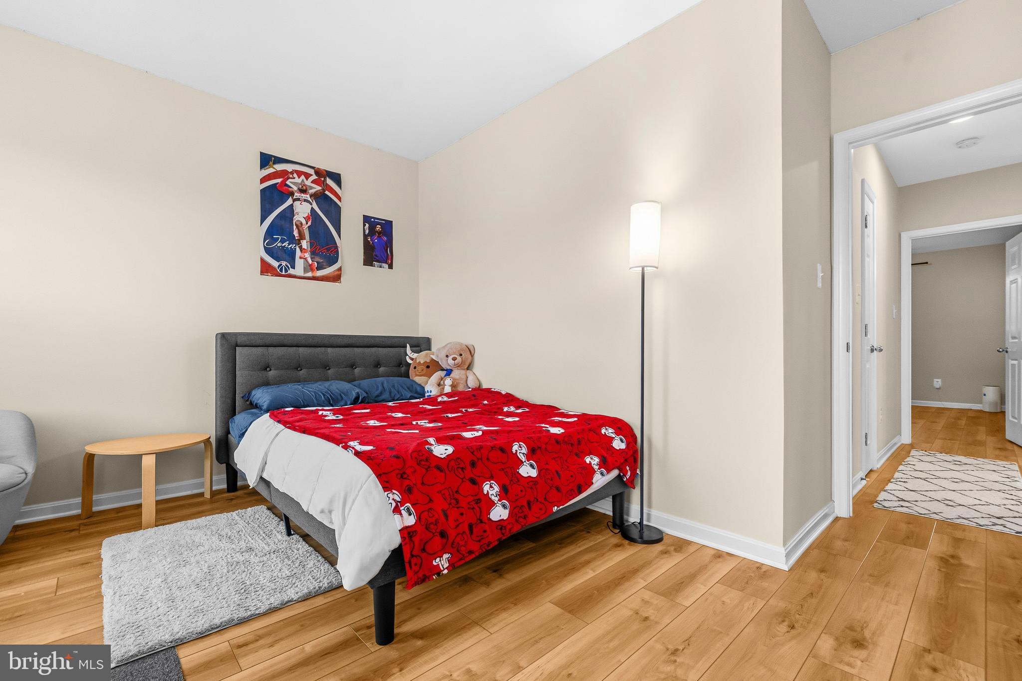 LAKESIDE AT SOUTH RIDING - Residential