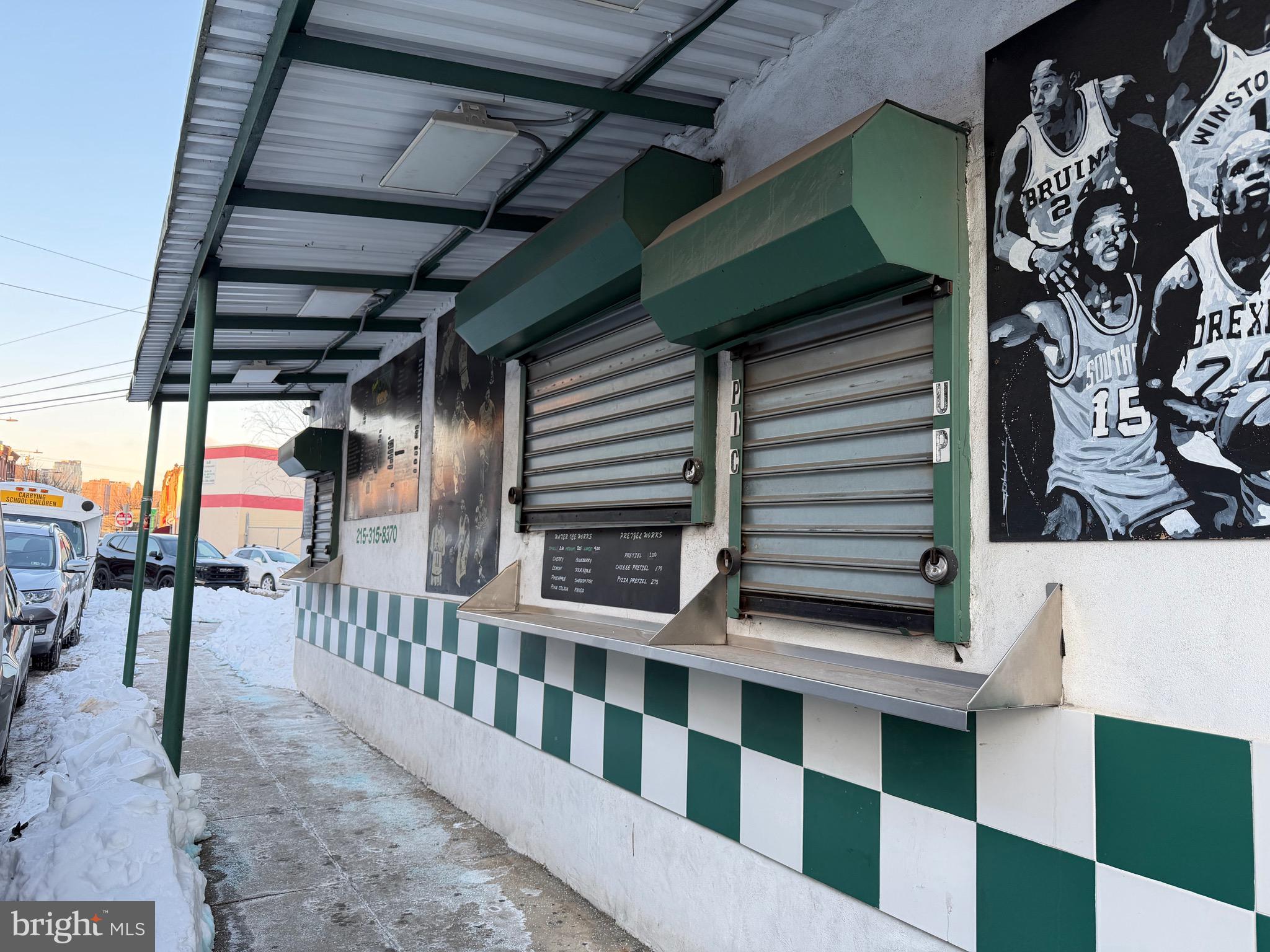 POINT BREEZE - Commercial Sale