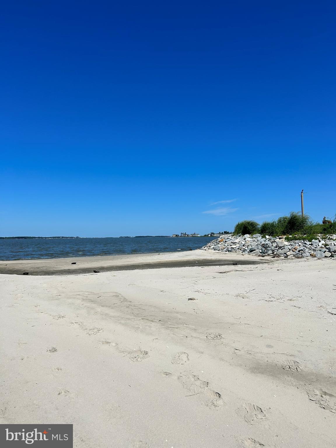 BAY COLONY - Residential