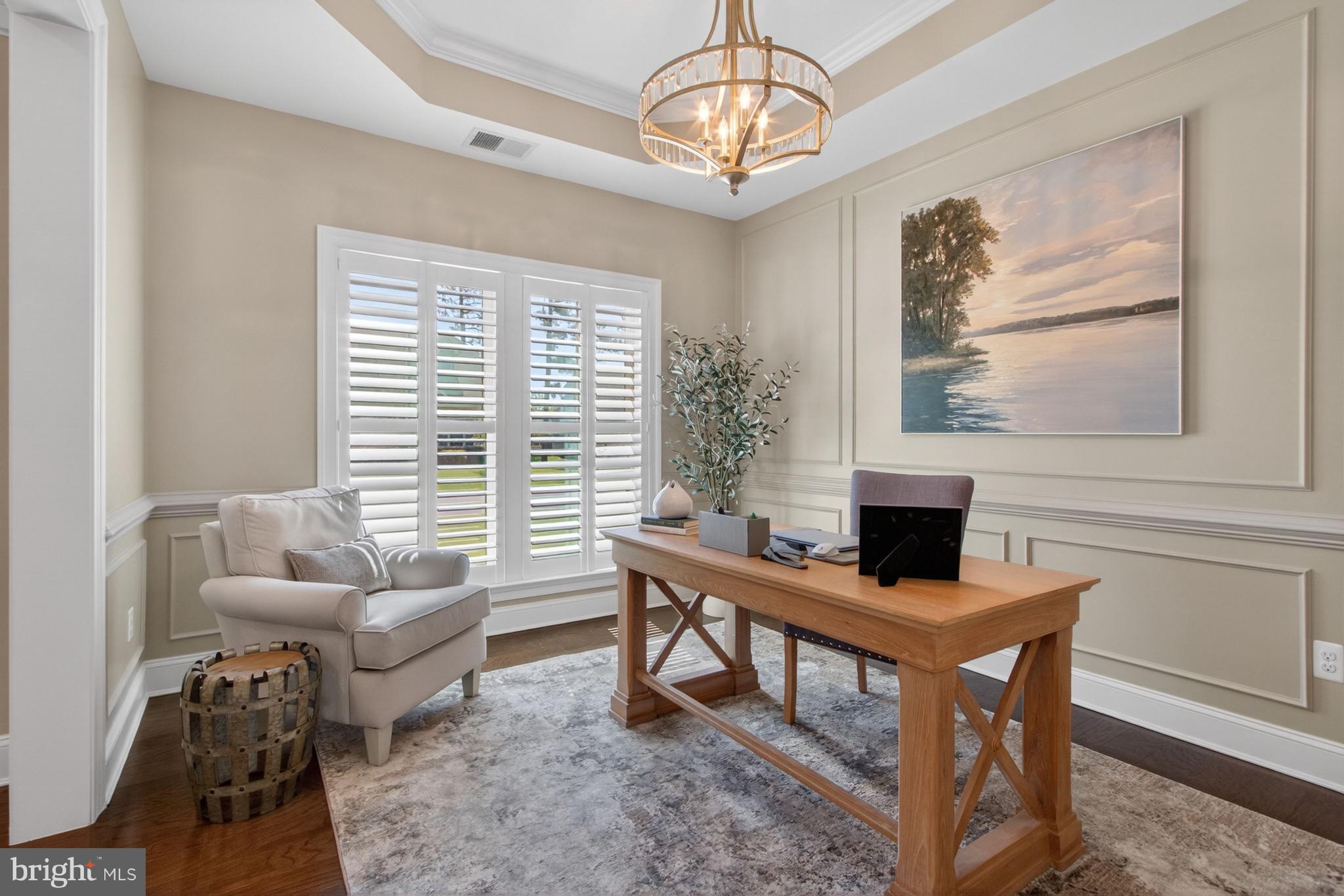 BAY COLONY - Residential
