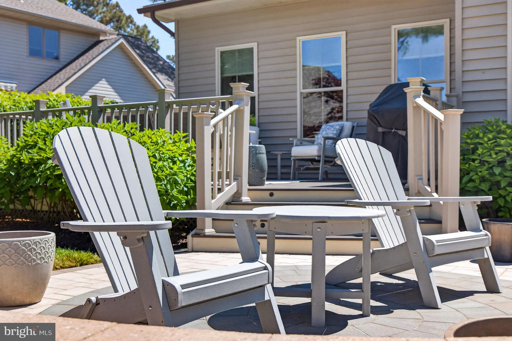 BAY COLONY - Residential