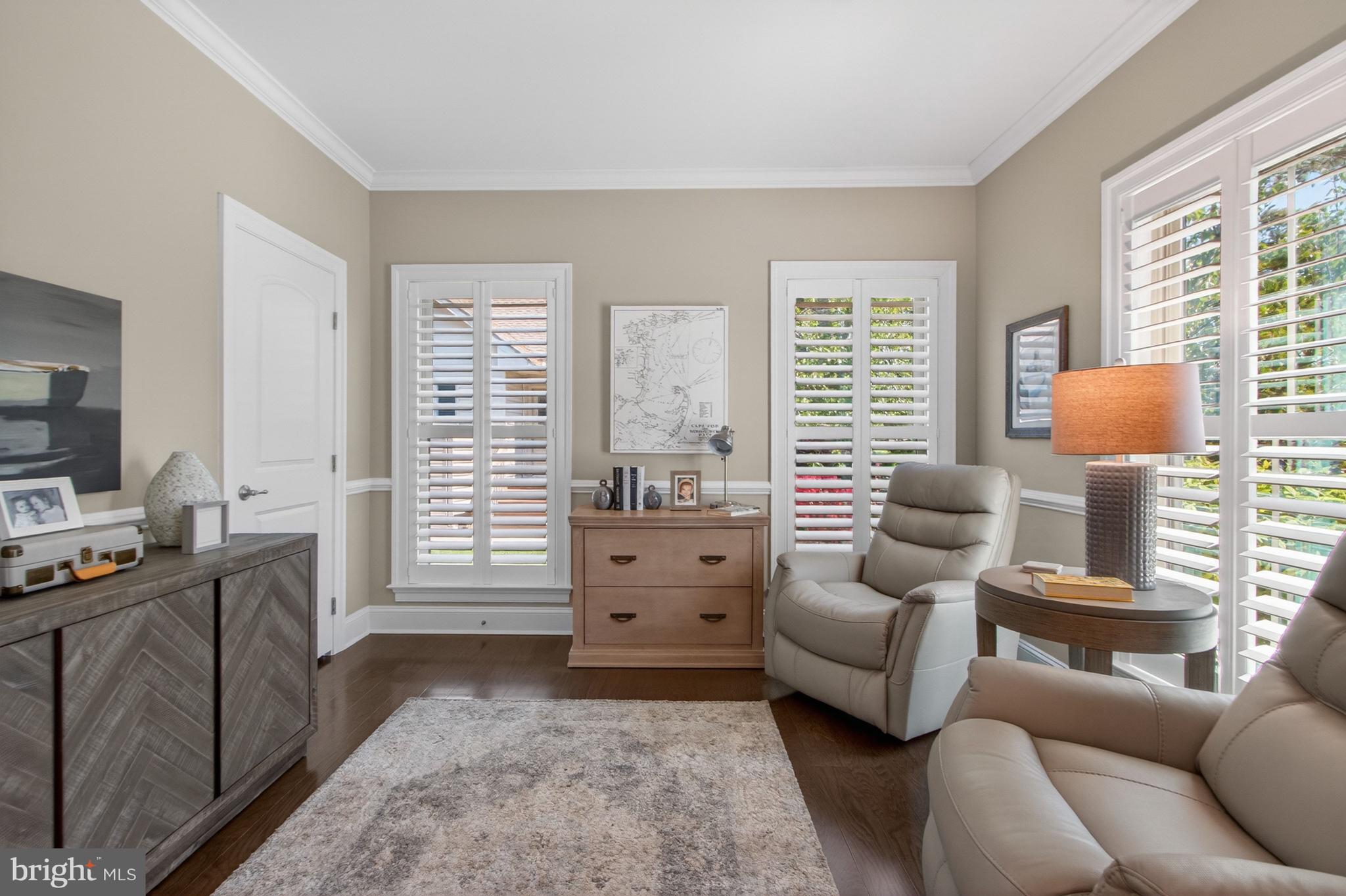BAY COLONY - Residential
