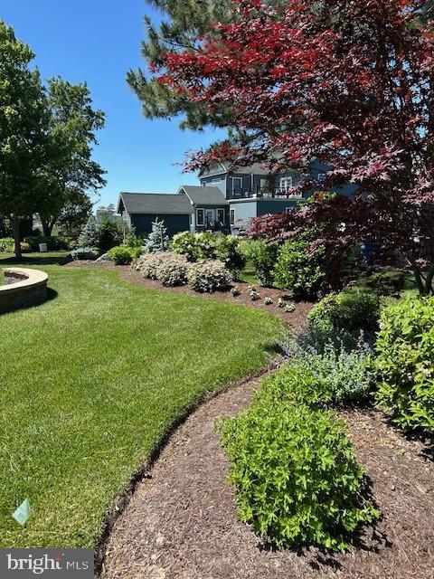 BAY COLONY - Residential