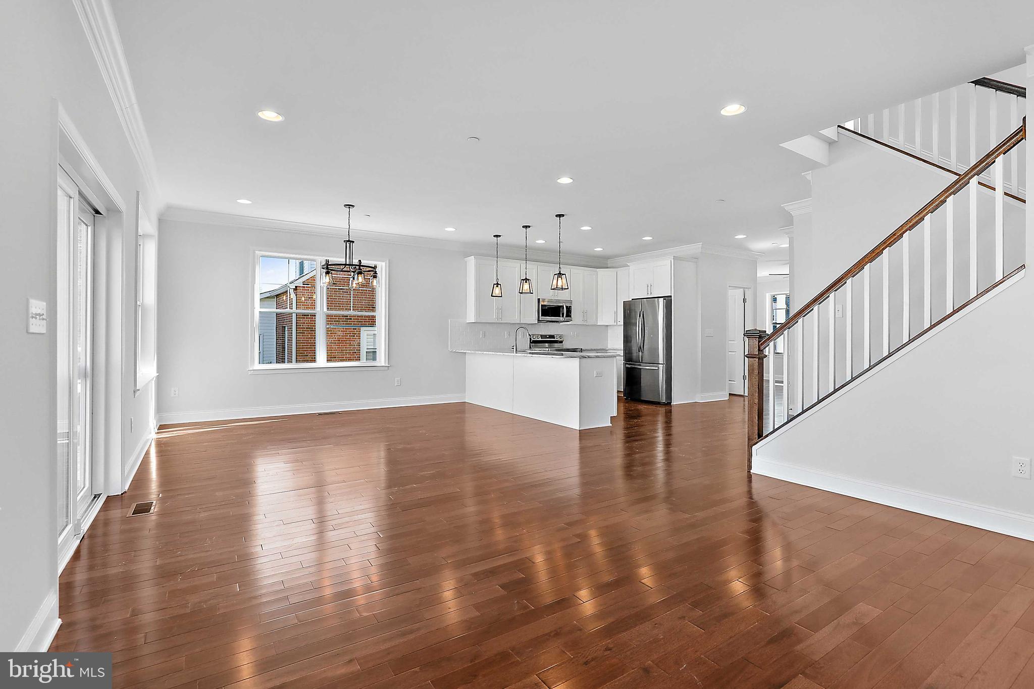 OAKDALE WOODS - Residential