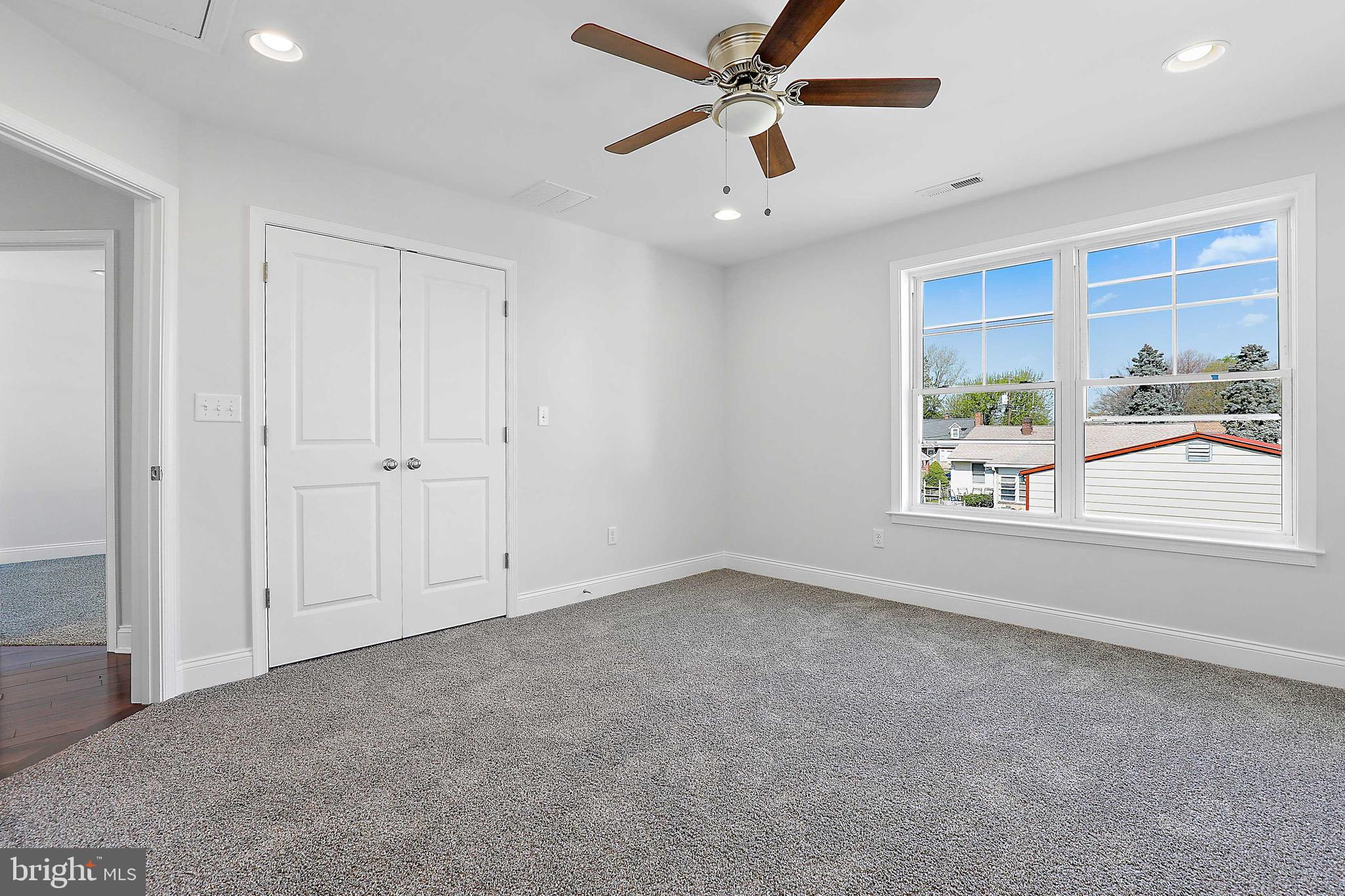 OAKDALE WOODS - Residential