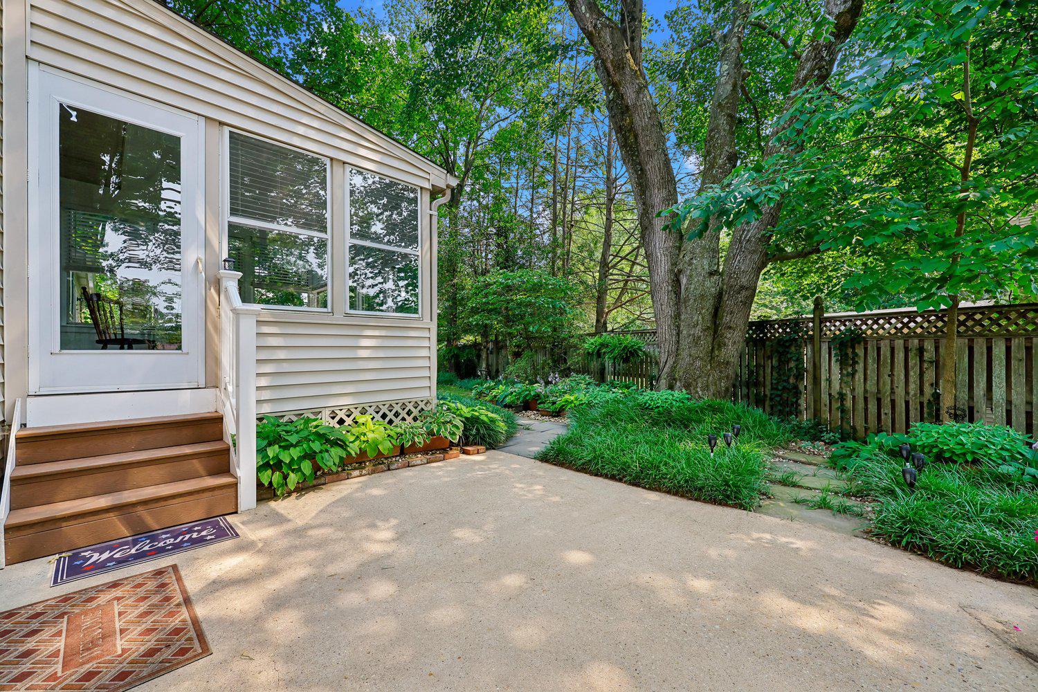 NORBECK ESTATES - Residential