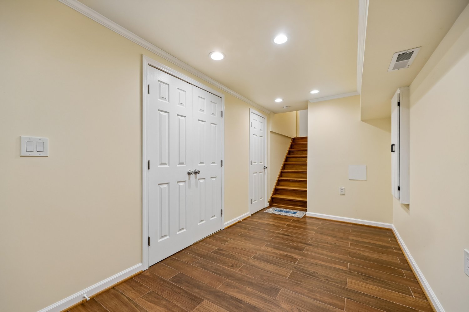 NORBECK ESTATES - Residential