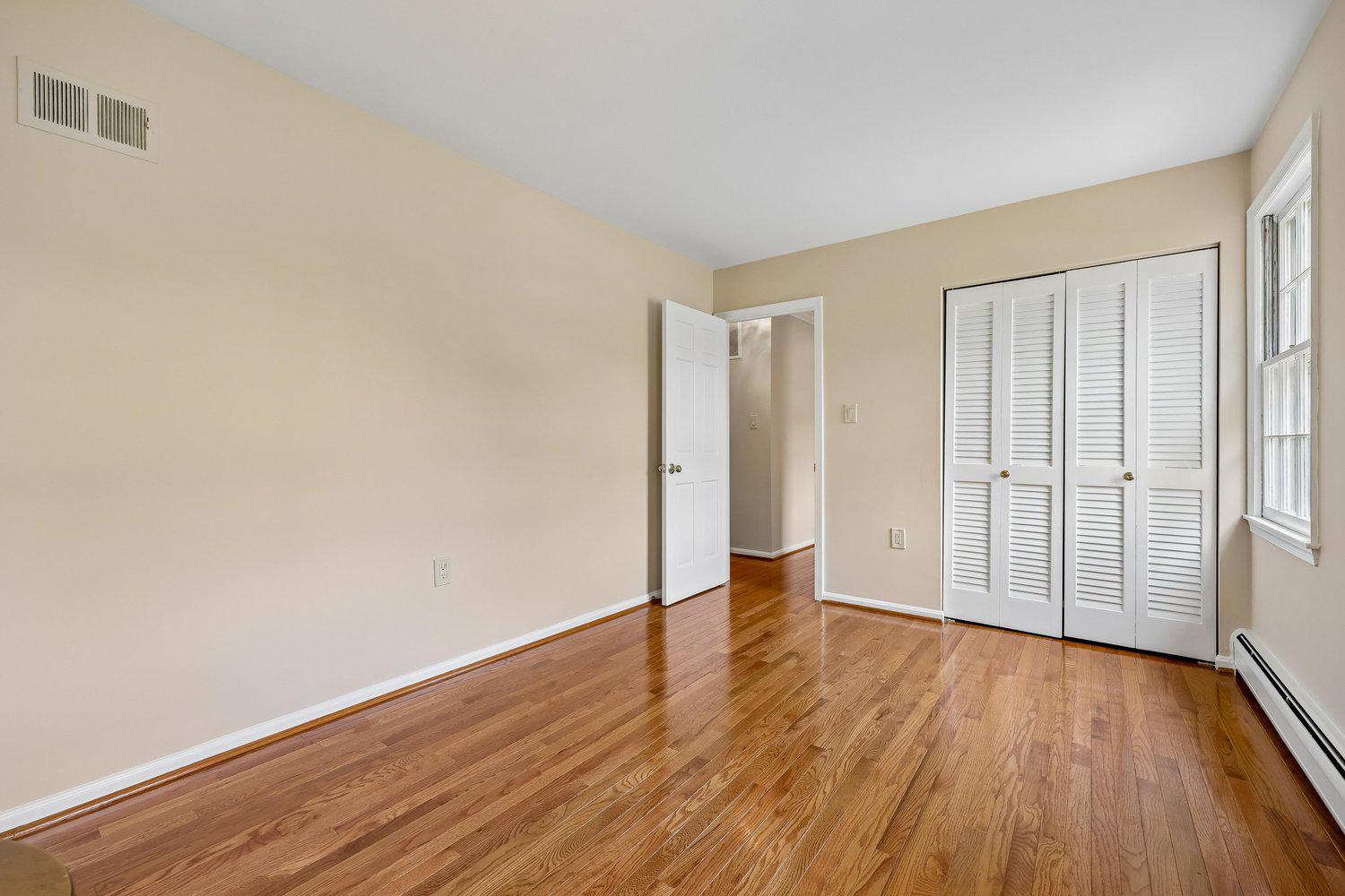 NORBECK ESTATES - Residential