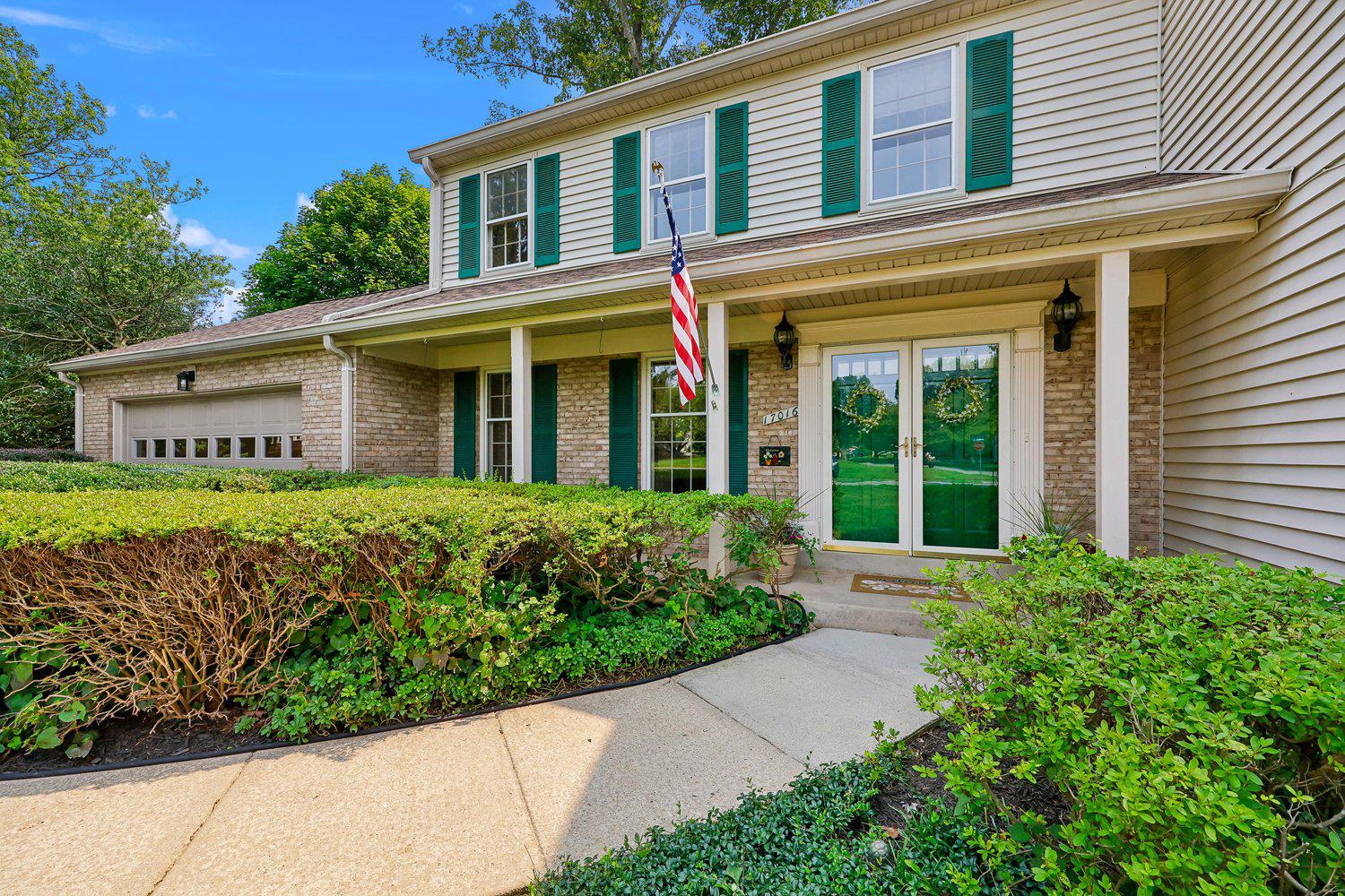 NORBECK ESTATES - Residential