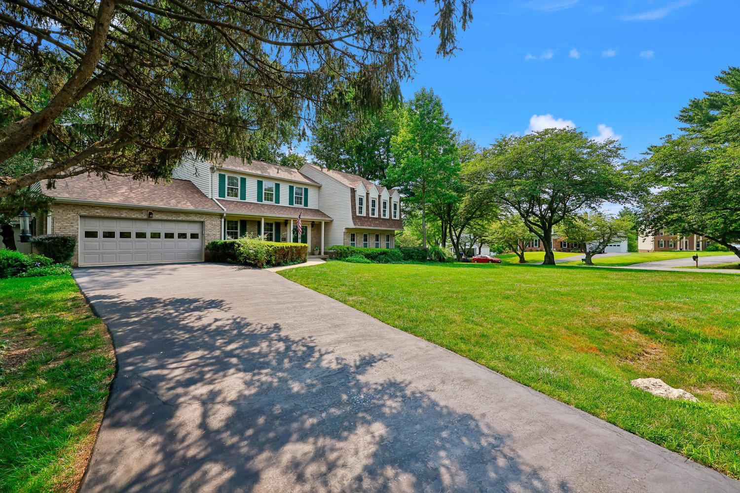 NORBECK ESTATES - Residential
