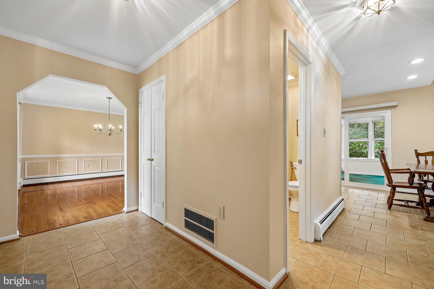 NORBECK ESTATES - Residential