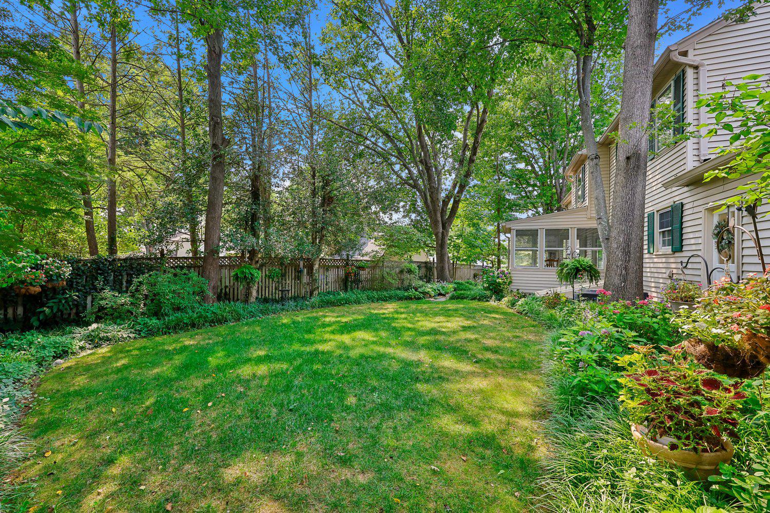 NORBECK ESTATES - Residential
