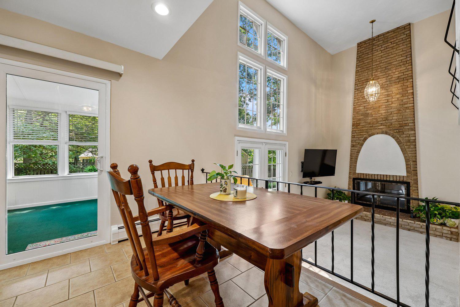 NORBECK ESTATES - Residential