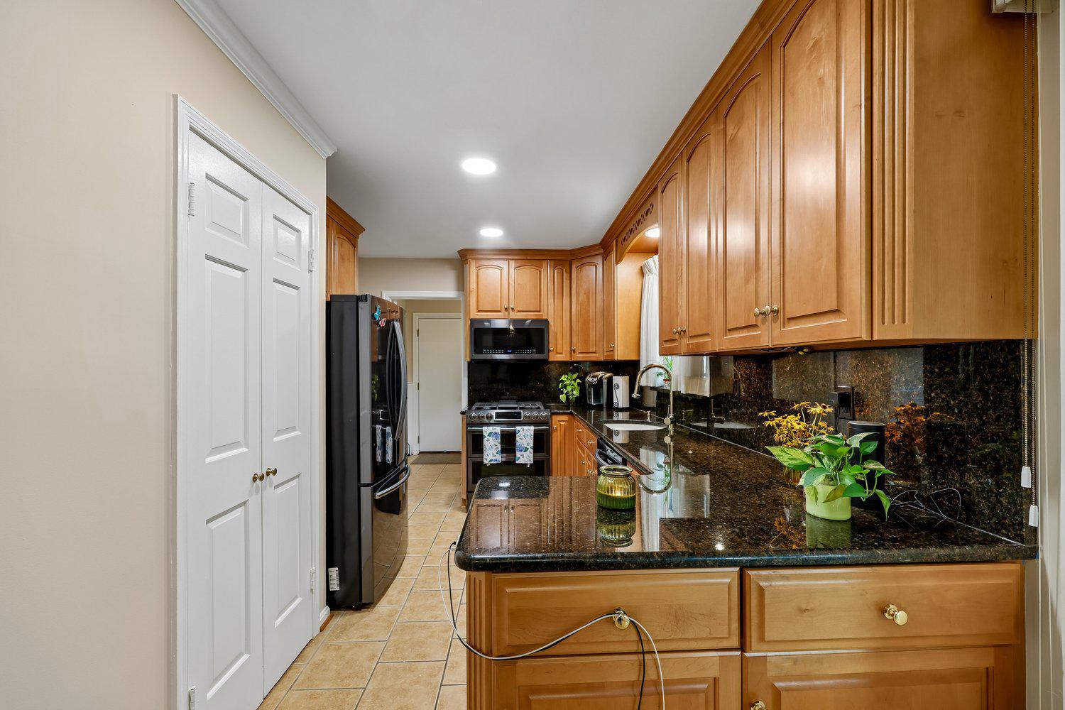 NORBECK ESTATES - Residential