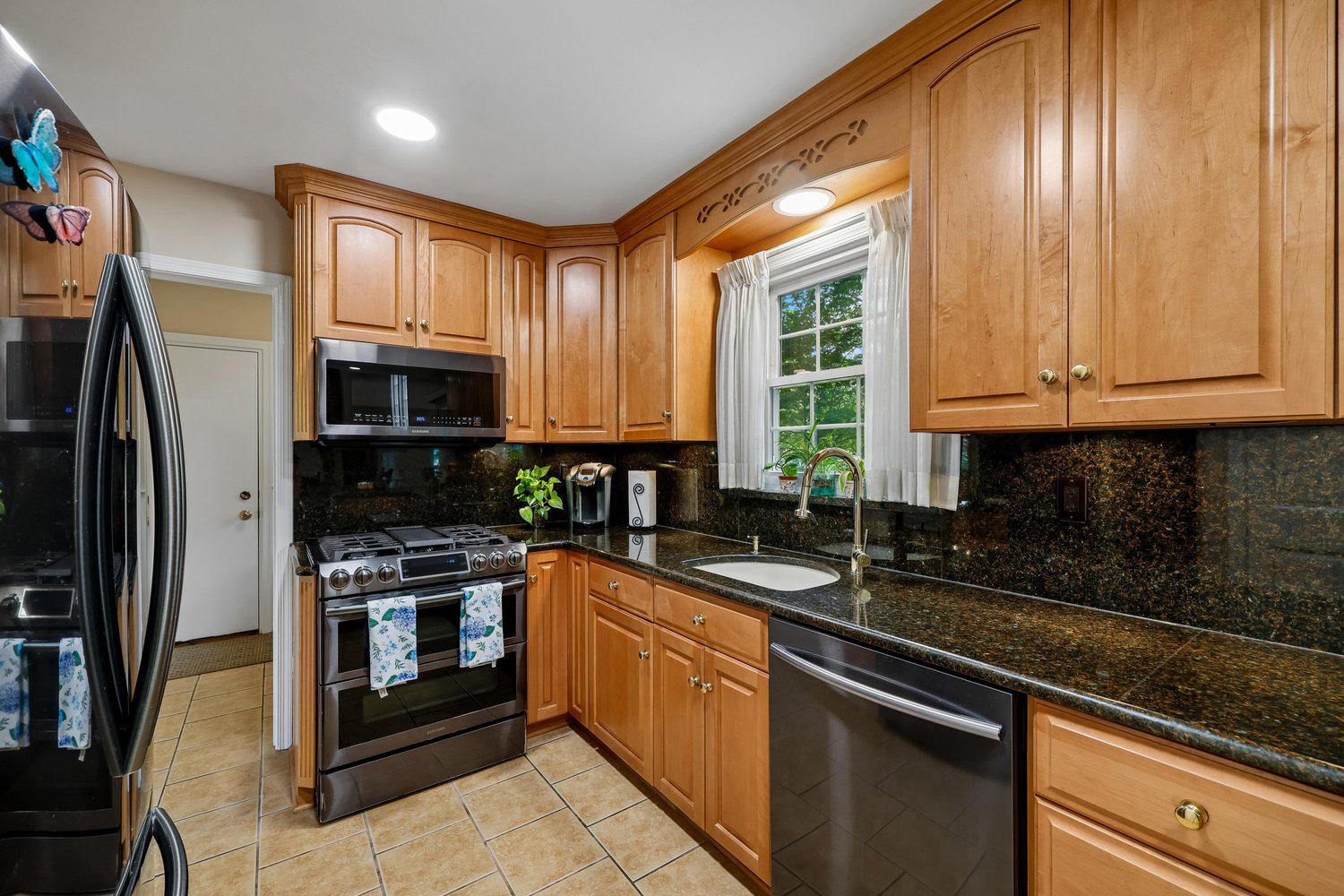 NORBECK ESTATES - Residential