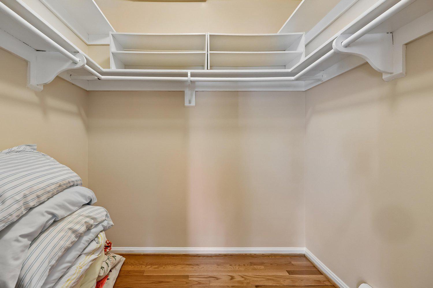 NORBECK ESTATES - Residential