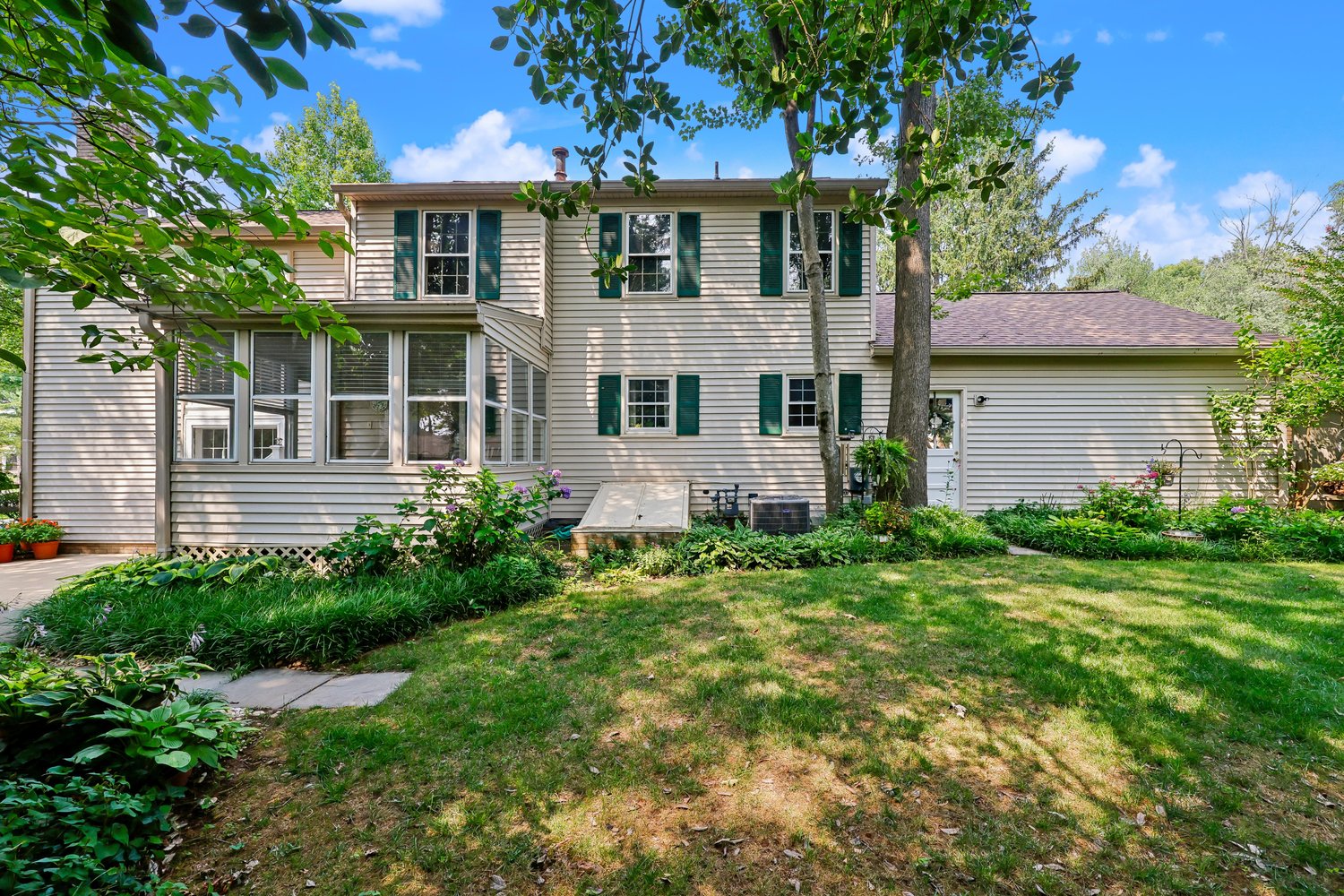 NORBECK ESTATES - Residential