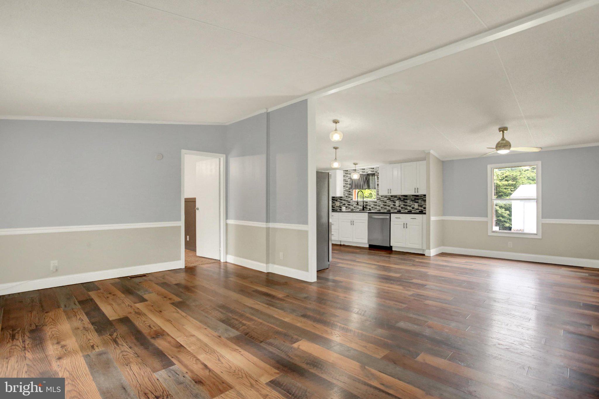 SOUTH MOUNTAIN - Residential
