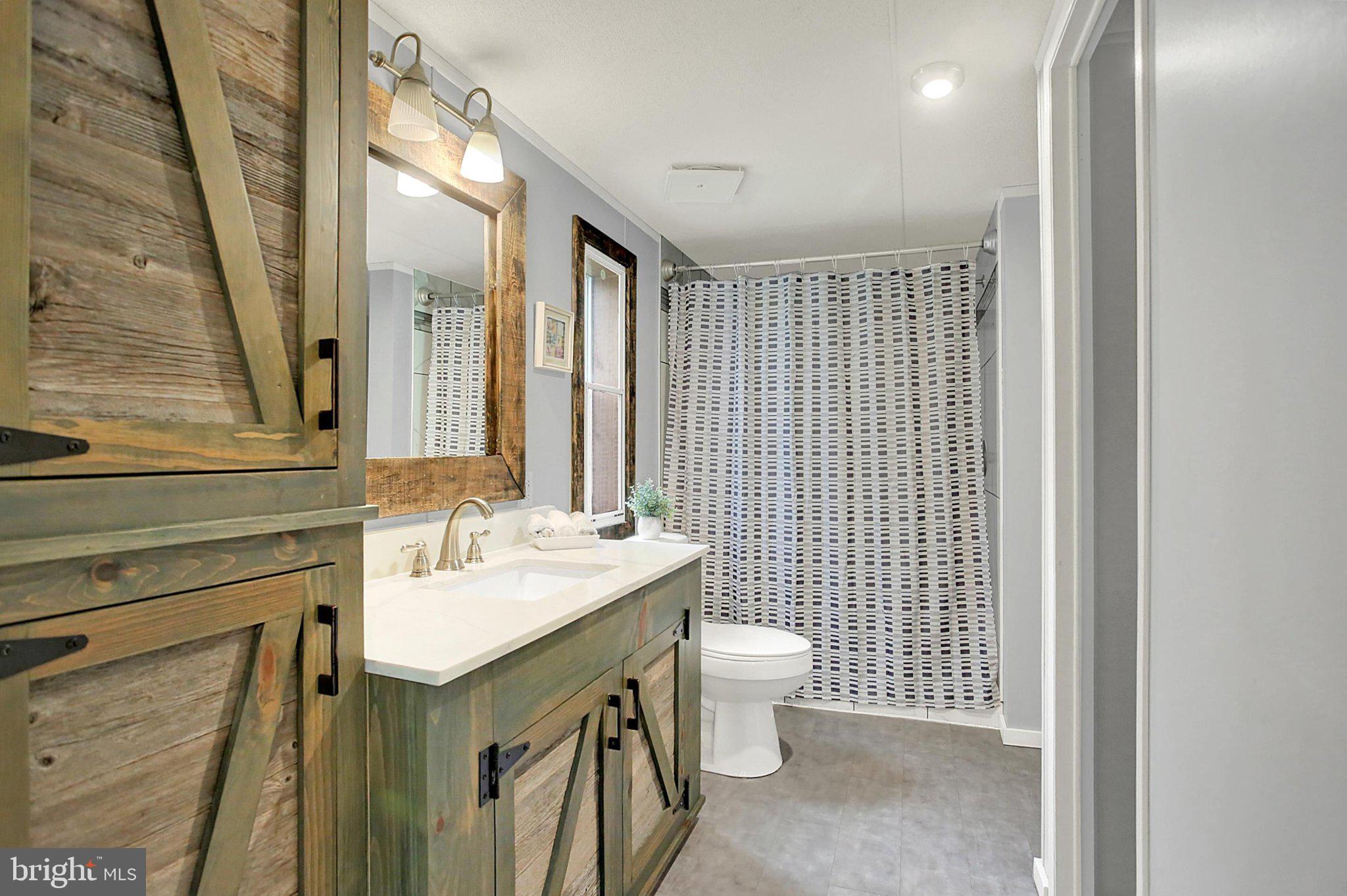SOUTH MOUNTAIN - Residential