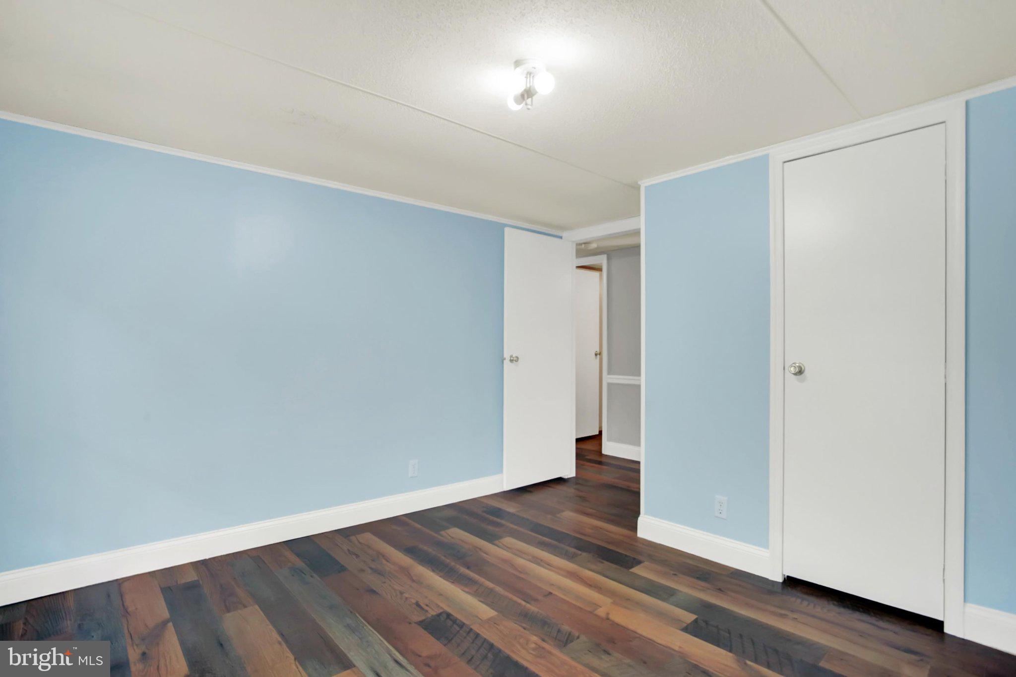 SOUTH MOUNTAIN - Residential