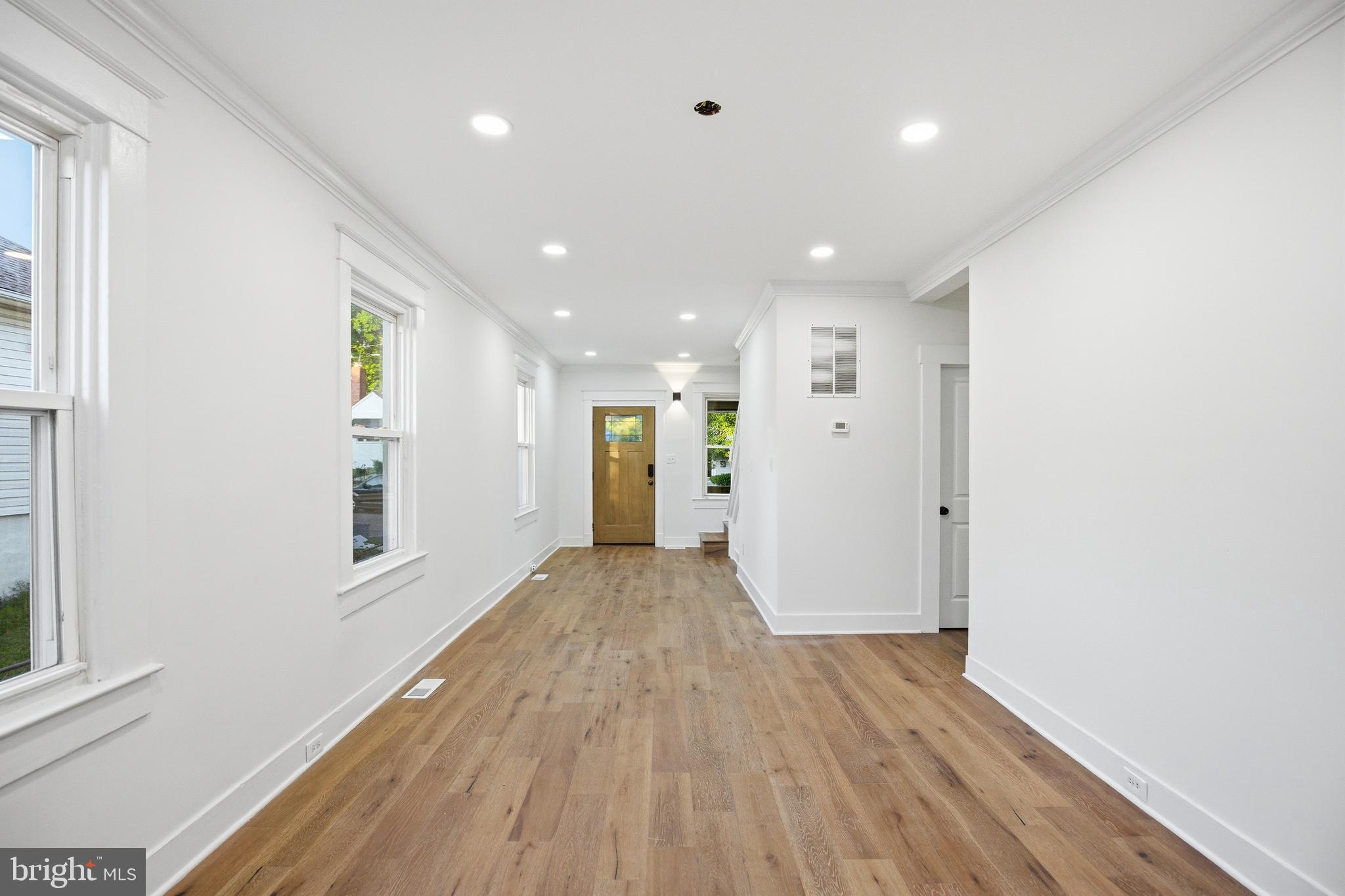 HAMILTON HILLS - Residential