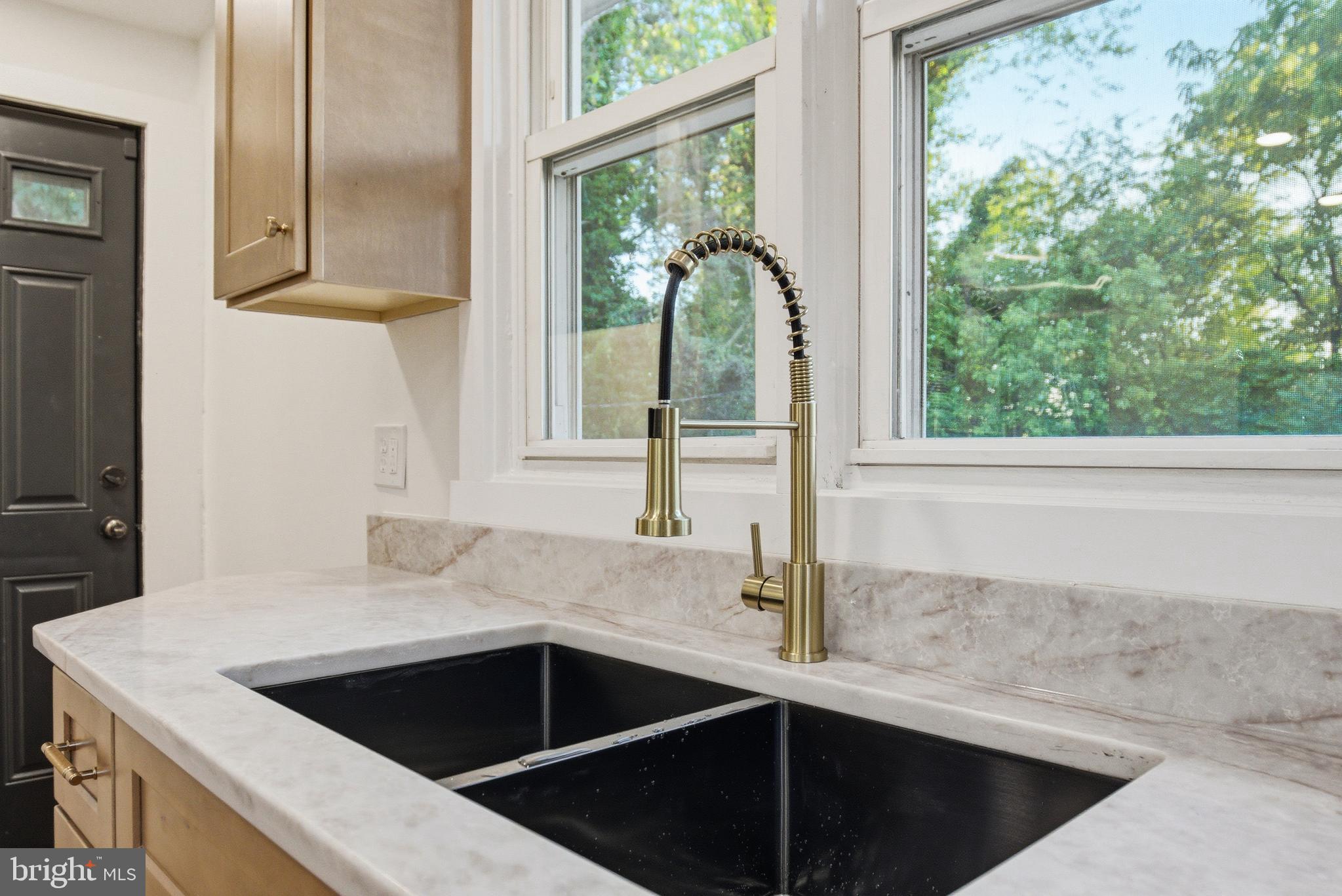 HAMILTON HILLS - Residential
