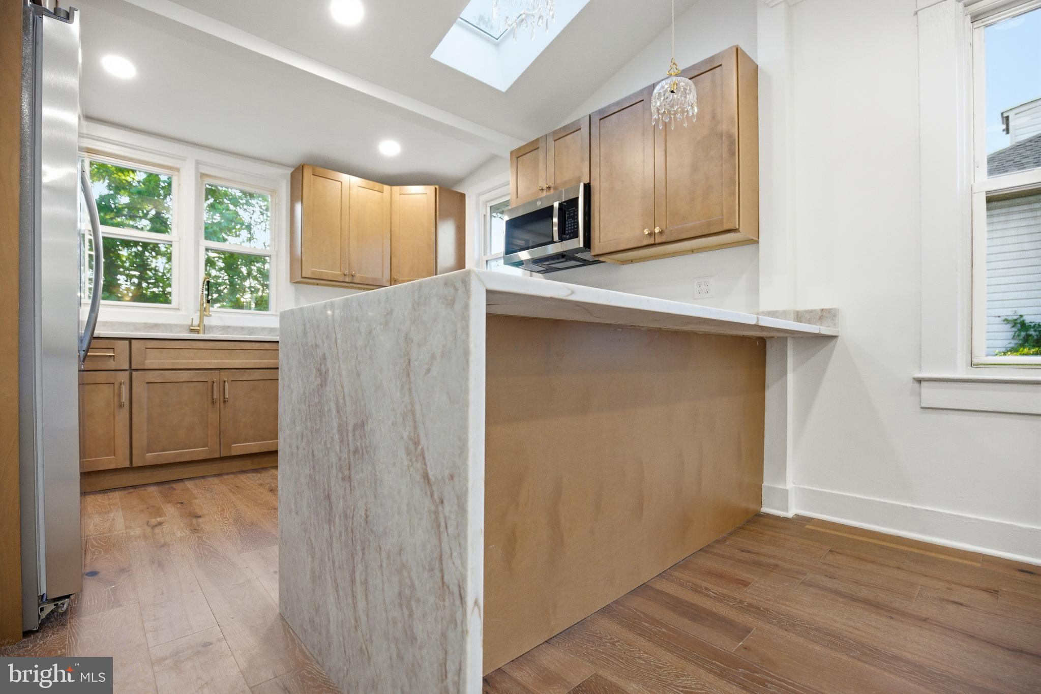HAMILTON HILLS - Residential