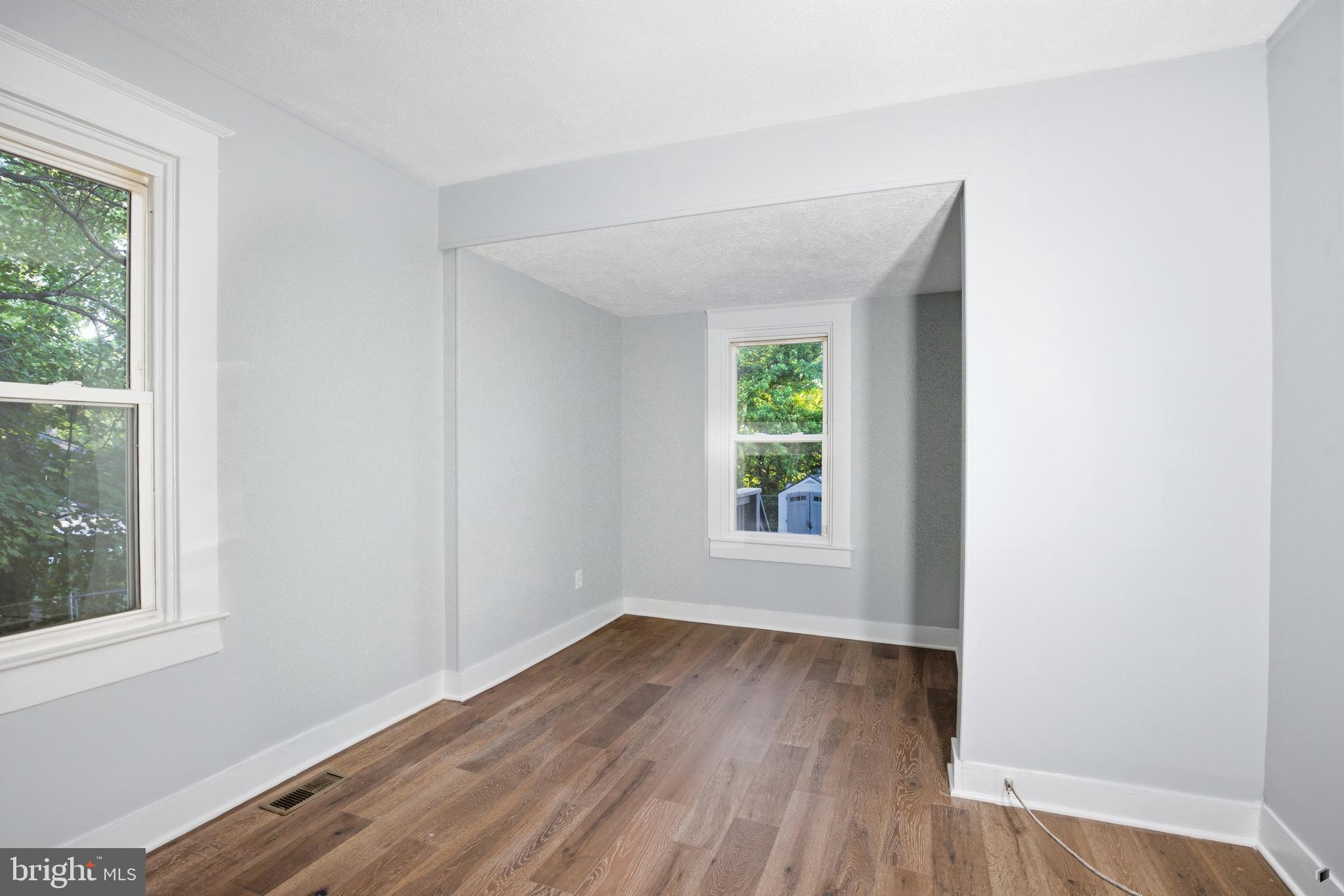HAMILTON HILLS - Residential