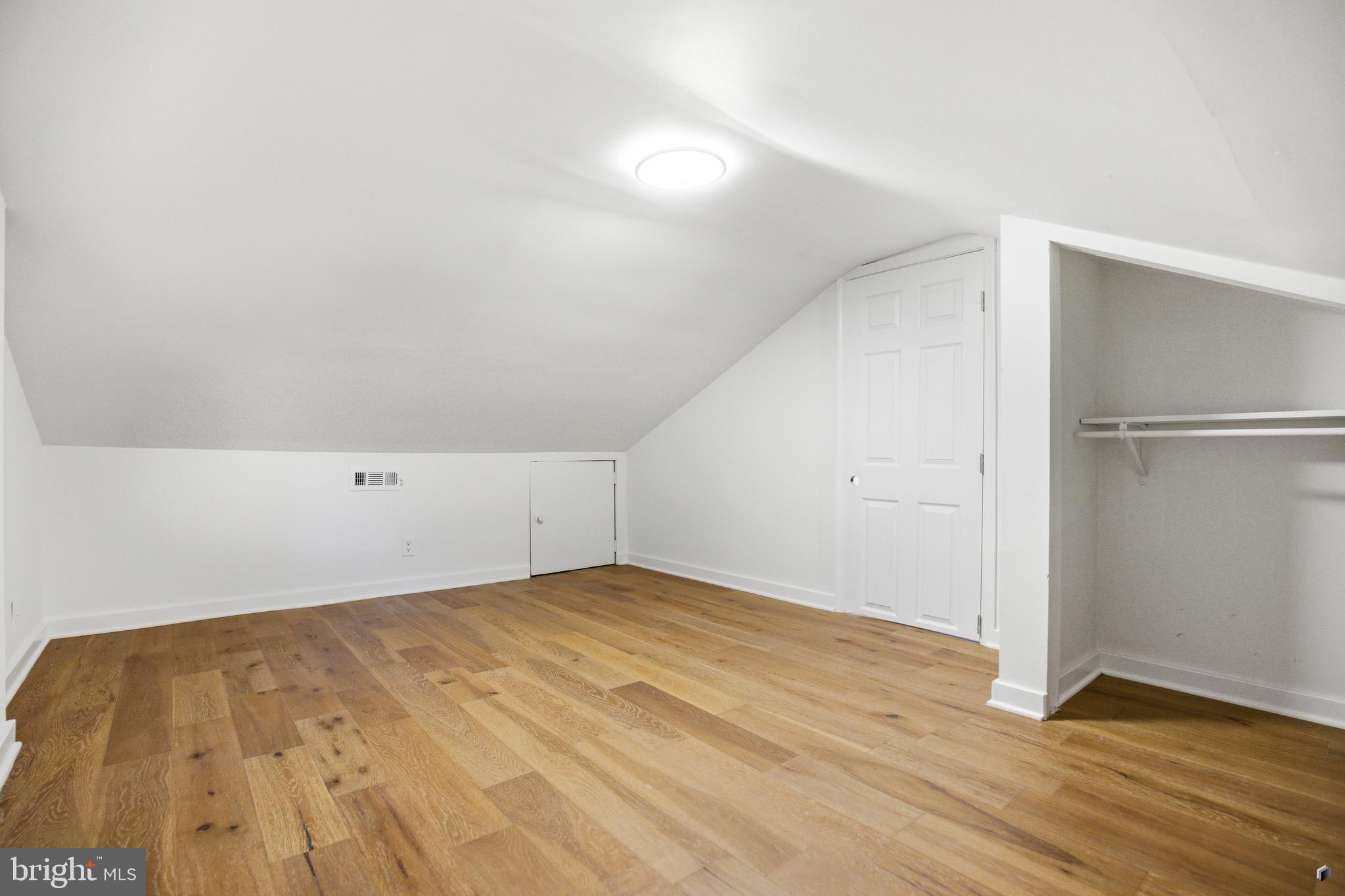 HAMILTON HILLS - Residential