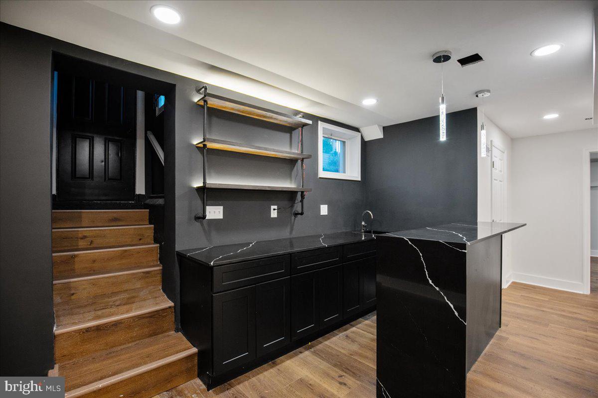 HAMILTON HILLS - Residential