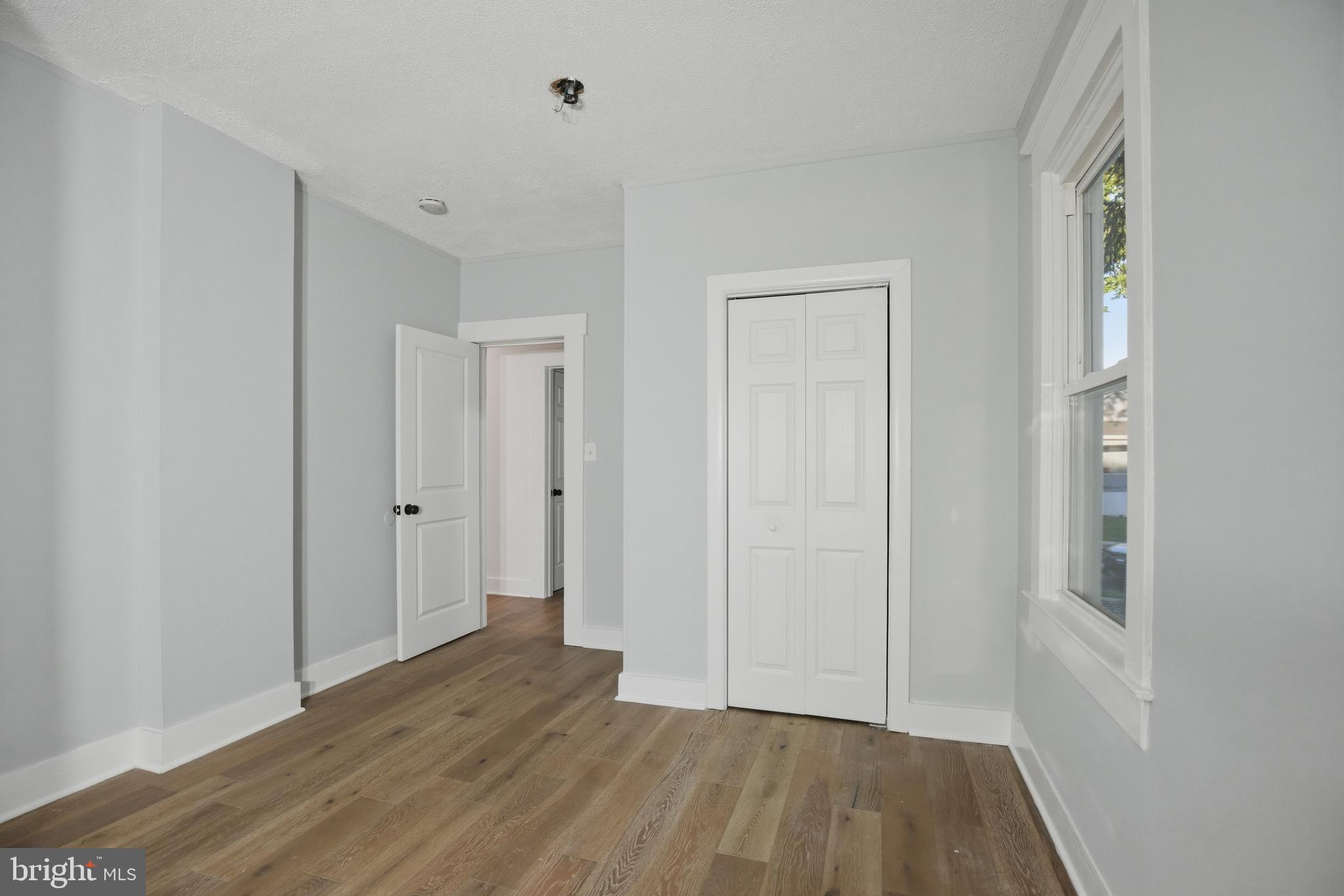 HAMILTON HILLS - Residential